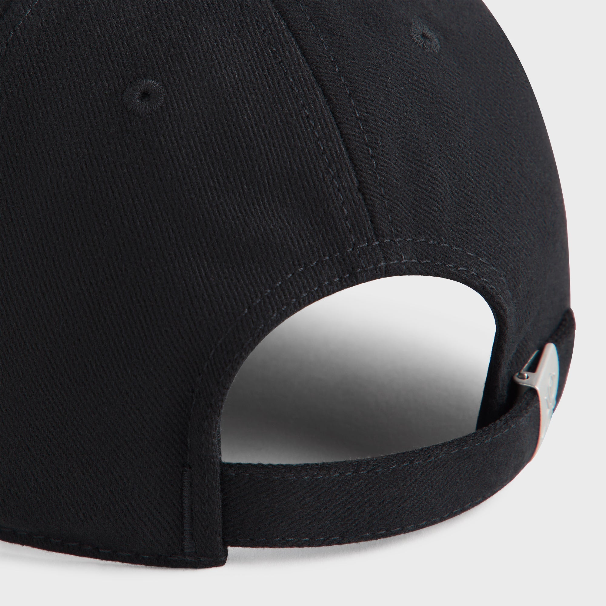 Kith Heavy Twill Aaron Classic Cap - Black – Kith Europe