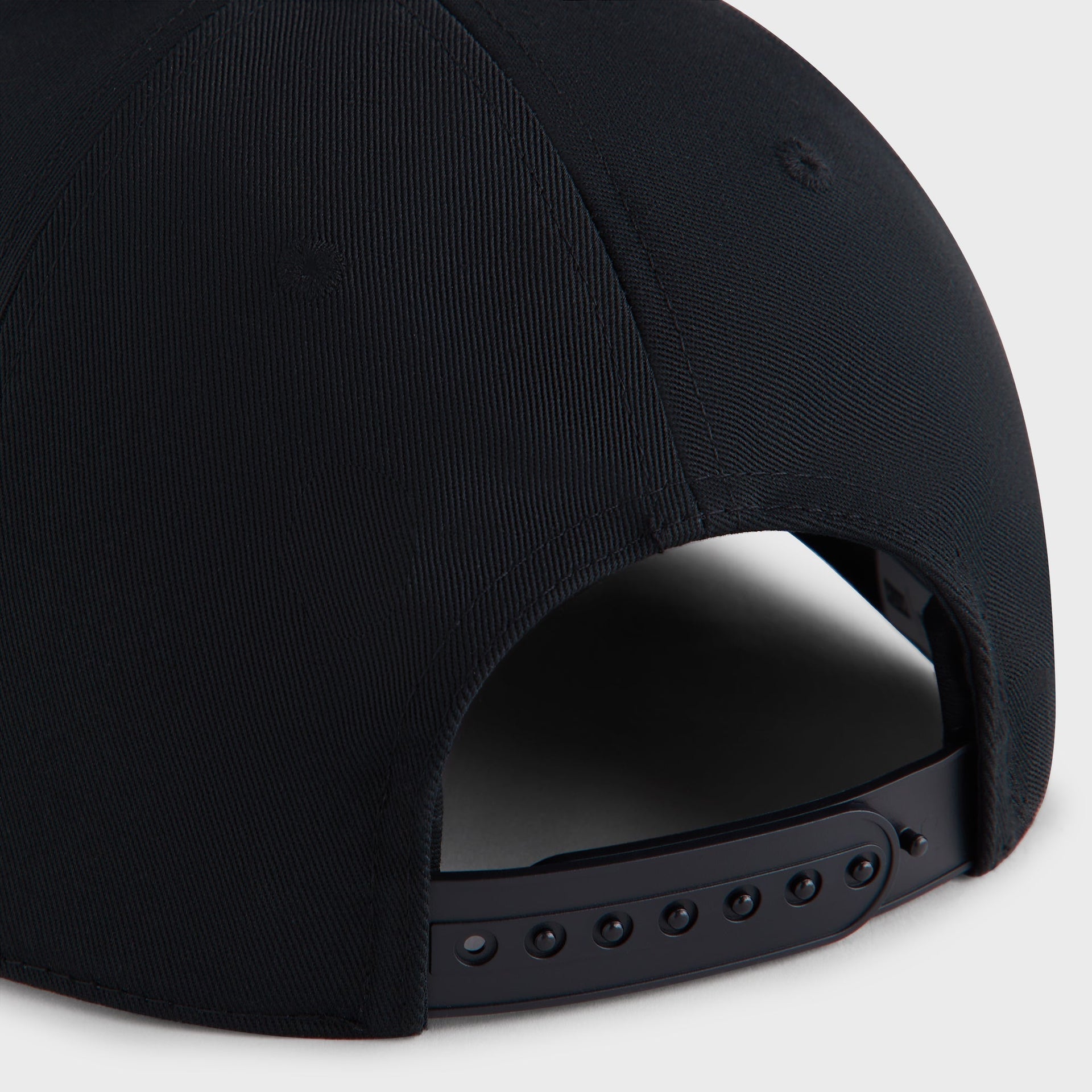 Capcom | Kith for New Era Akuma Twill Bay Low Pinch Crown Snapback - Black - PH