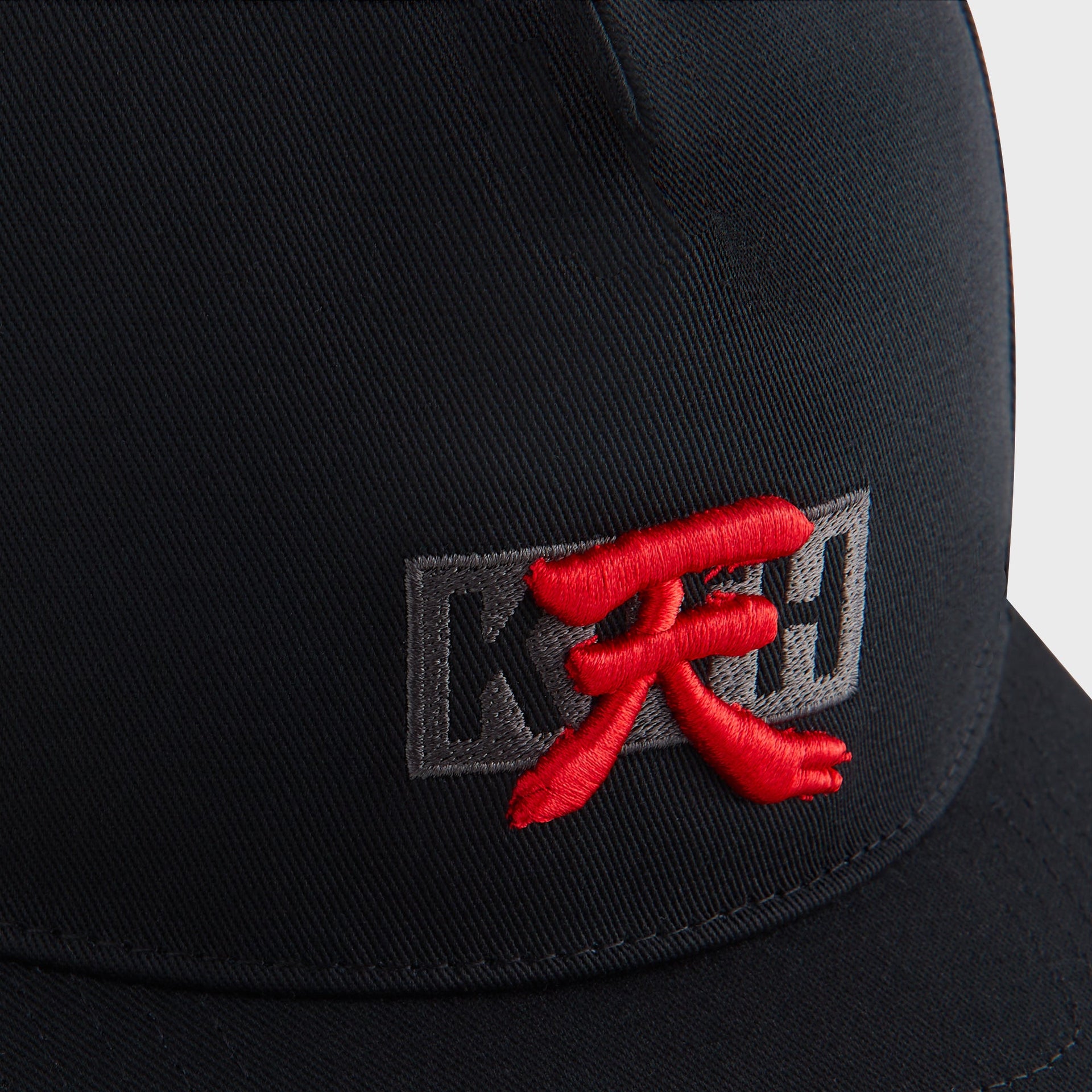 Capcom | Kith for New Era Akuma Twill Bay Low Pinch Crown Snapback - Black