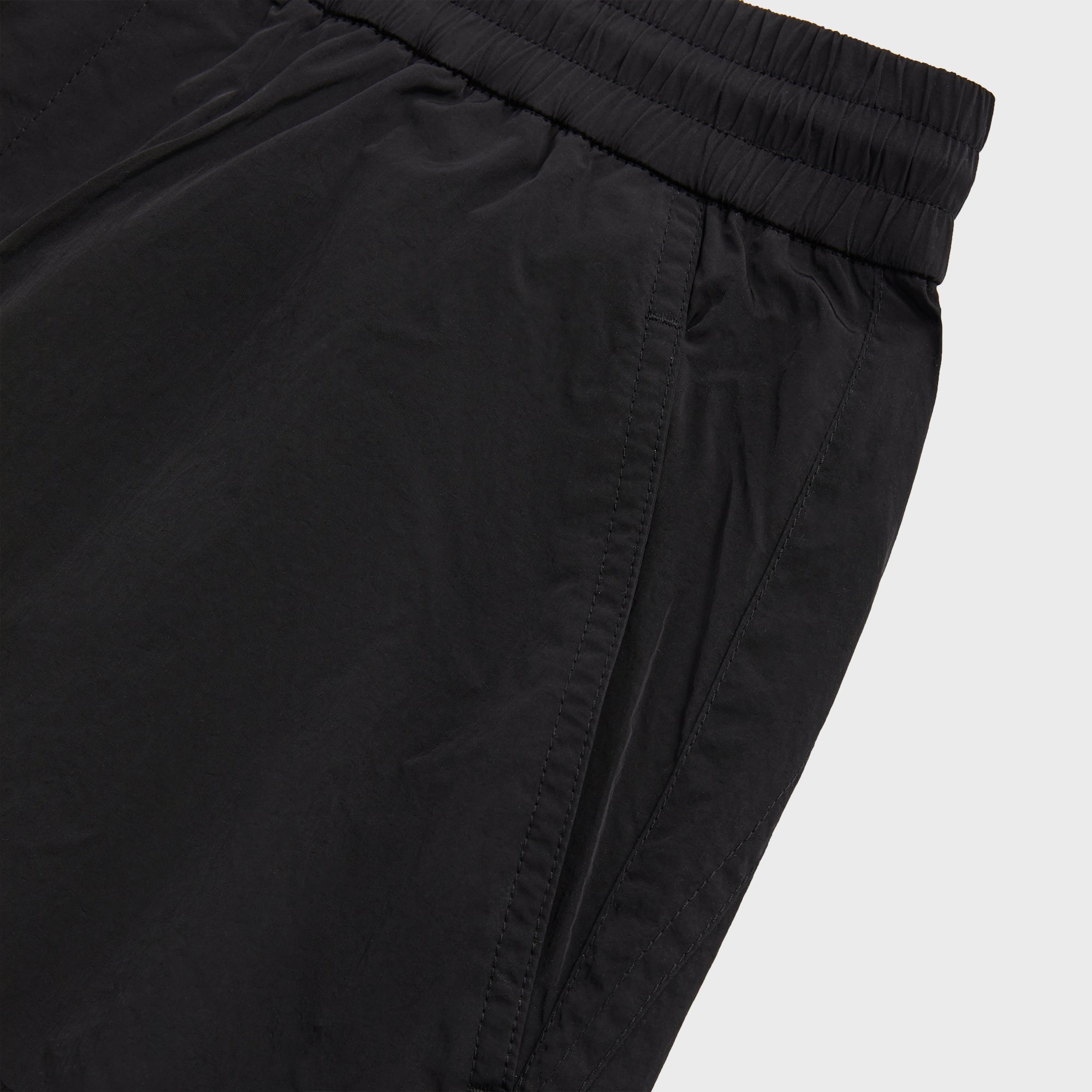 Kith Wrinkle Nylon Mercer 8 Pant - Black – Kith Europe