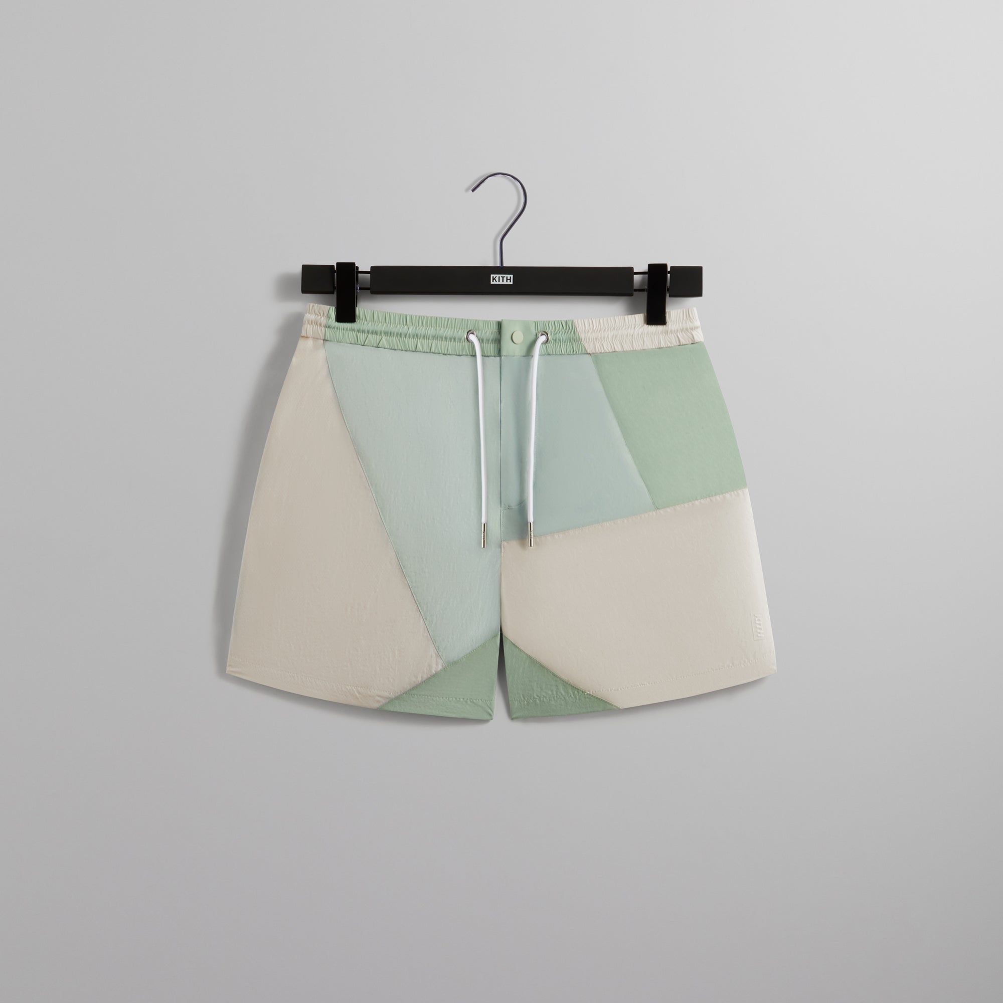 Kith Madison Short - Sandrift – Kith Europe