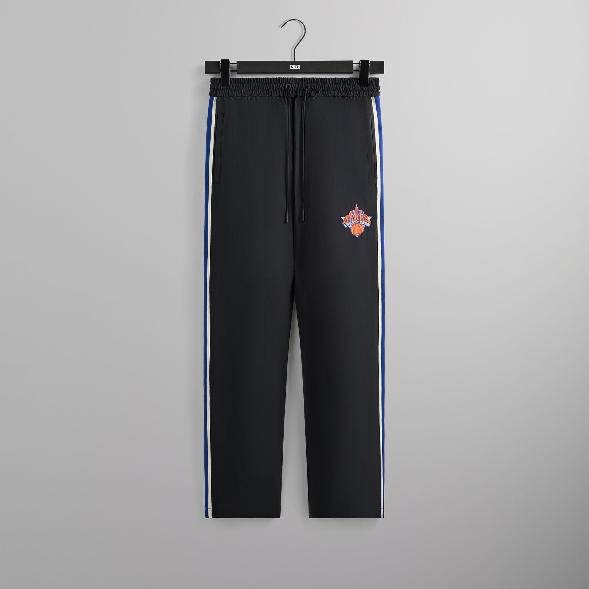 Kith for the New York Knicks Vintage Nylon Wide Leg Pant - Black – Kith  Europe