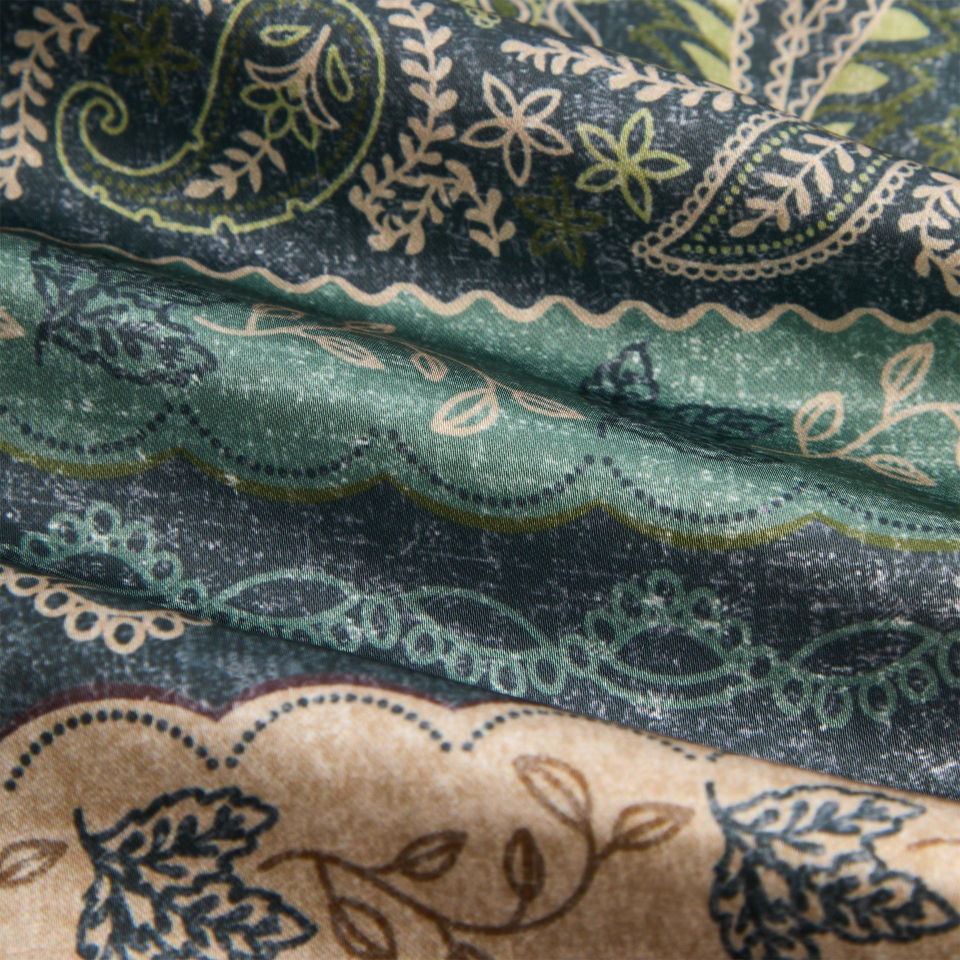 Kith Panelled Bandana Active Short - Stadium