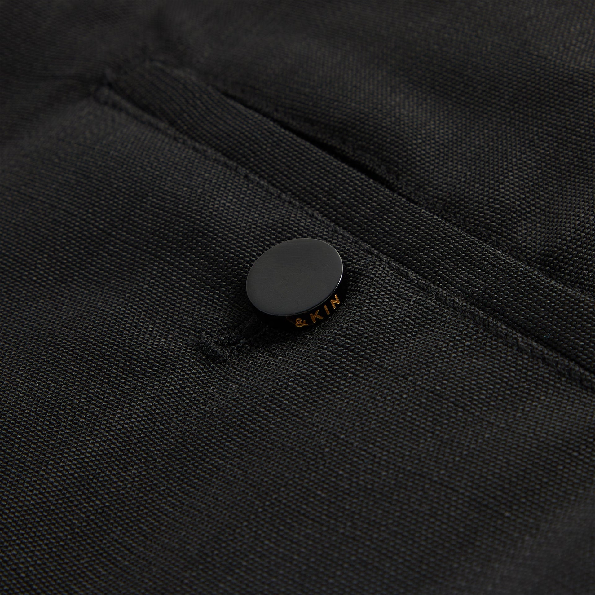 &Kin Textured Viscose Conley Cargo Short - Black