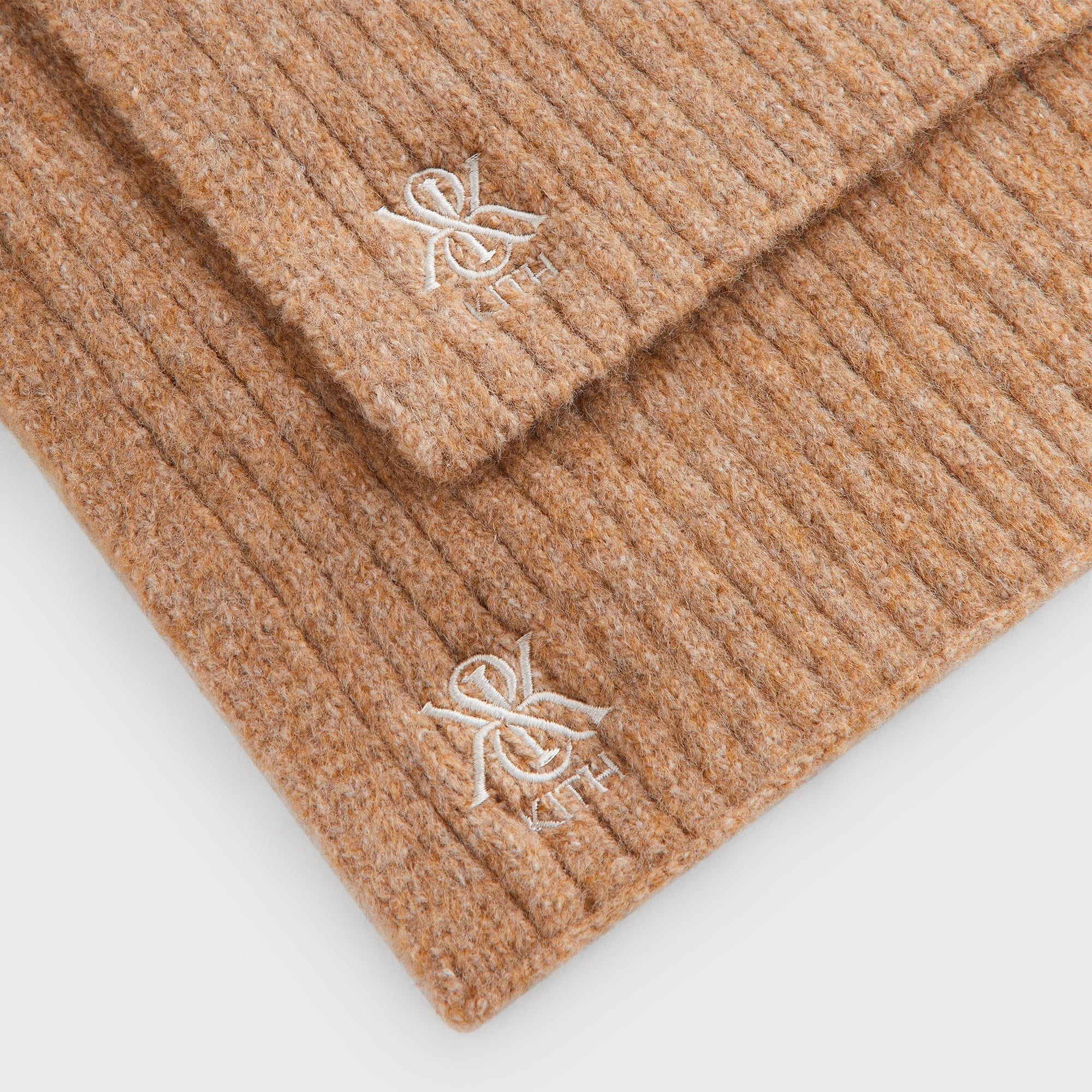 Kith Kithmas Cable Knit Scarf ブラウン Kith Ribbed Knit Scarf - Sandy Heather – Kith Europe
