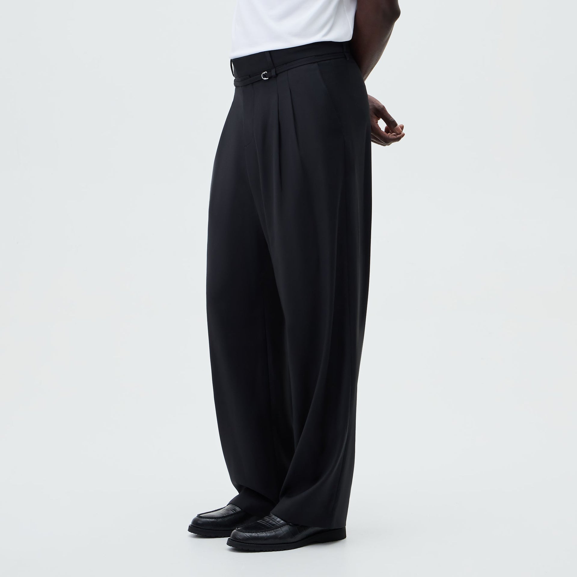&Kin Tropical Wool Eli Pleated Trouser - Black - PH
