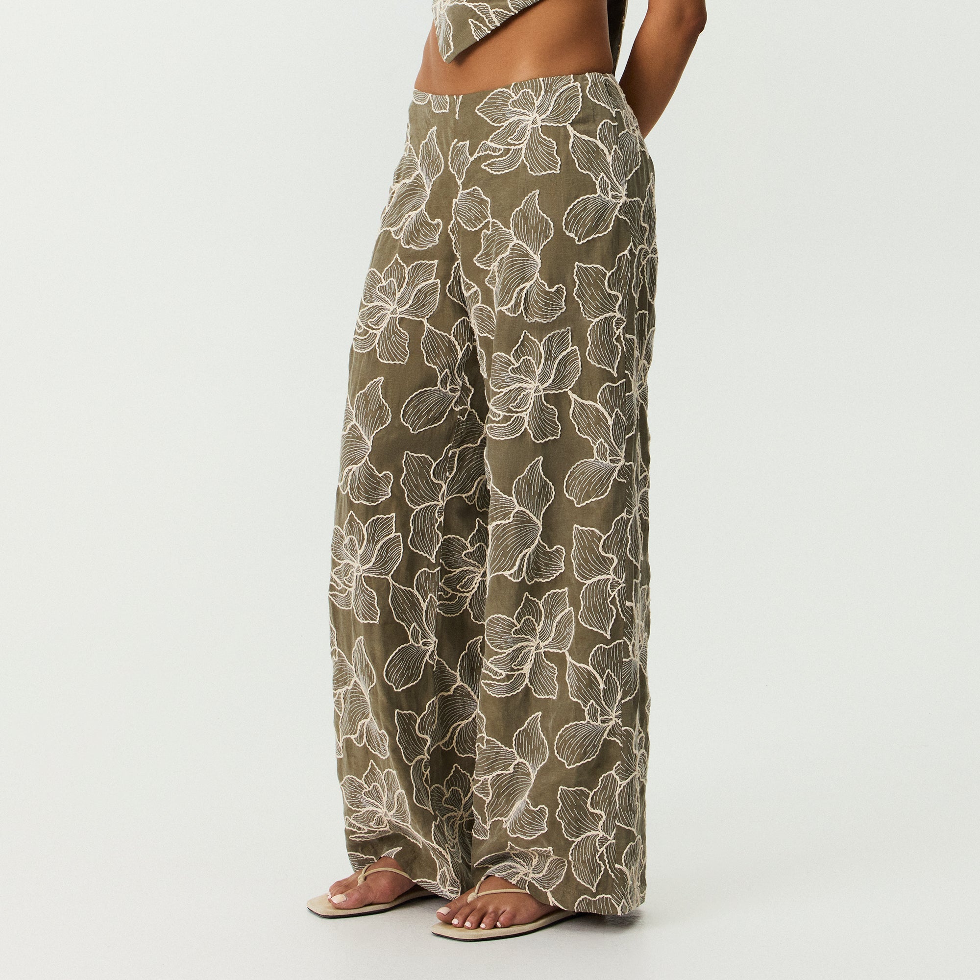 Kith Women - Bottoms - Pants | Kith Europe