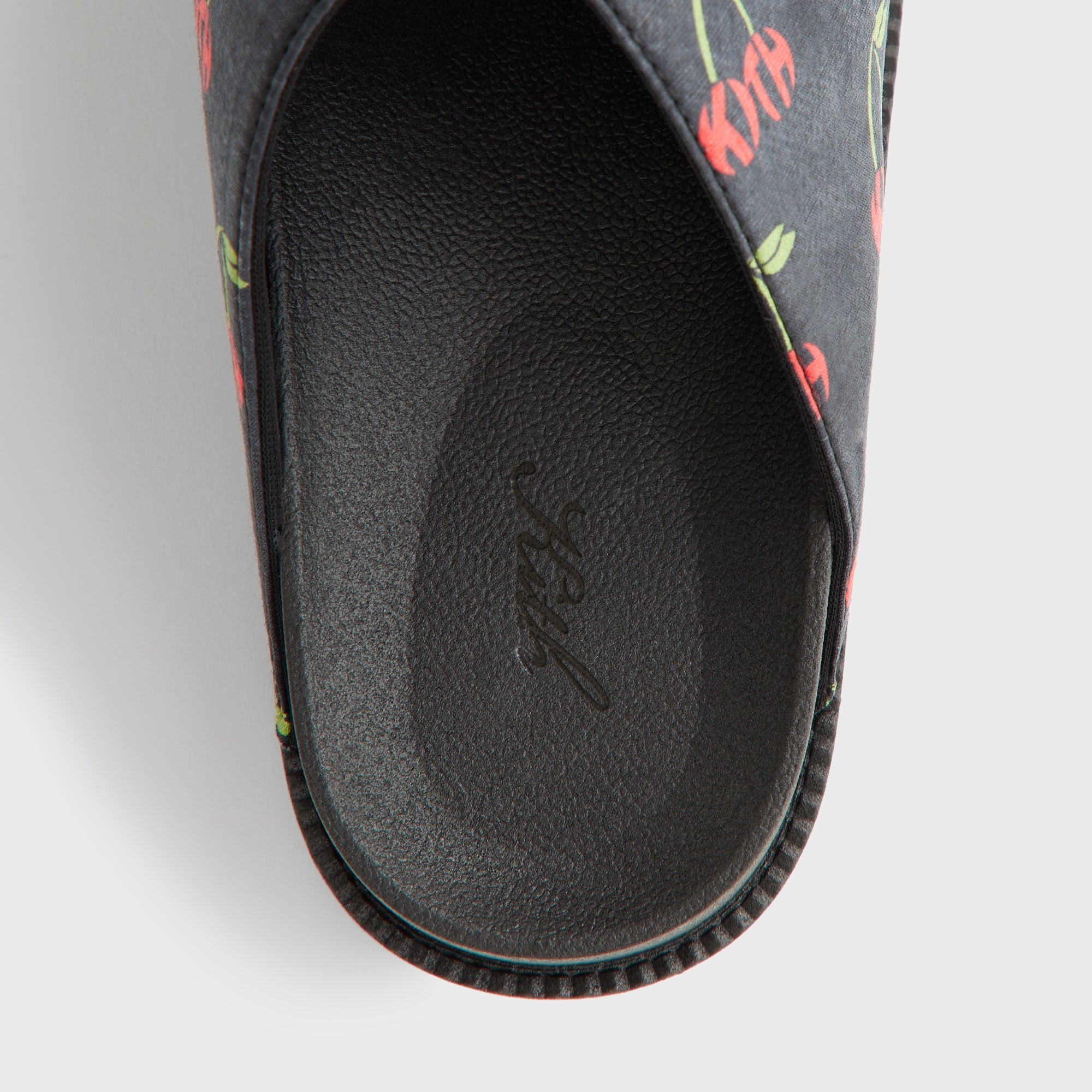 Kith Women Cherry Criss Cross Slides - Black – Kith Europe