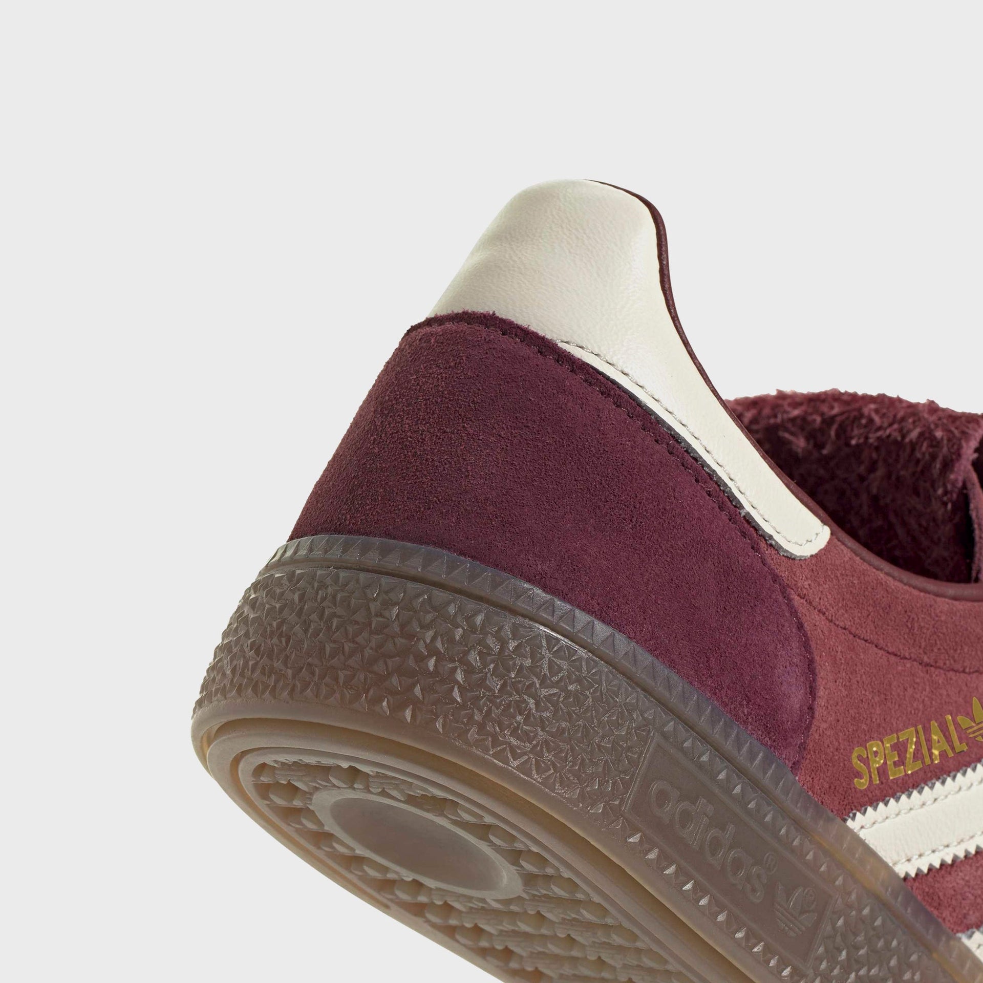 adidas WMNS Handball Spezial - Shadow Red / Off White / Gum5