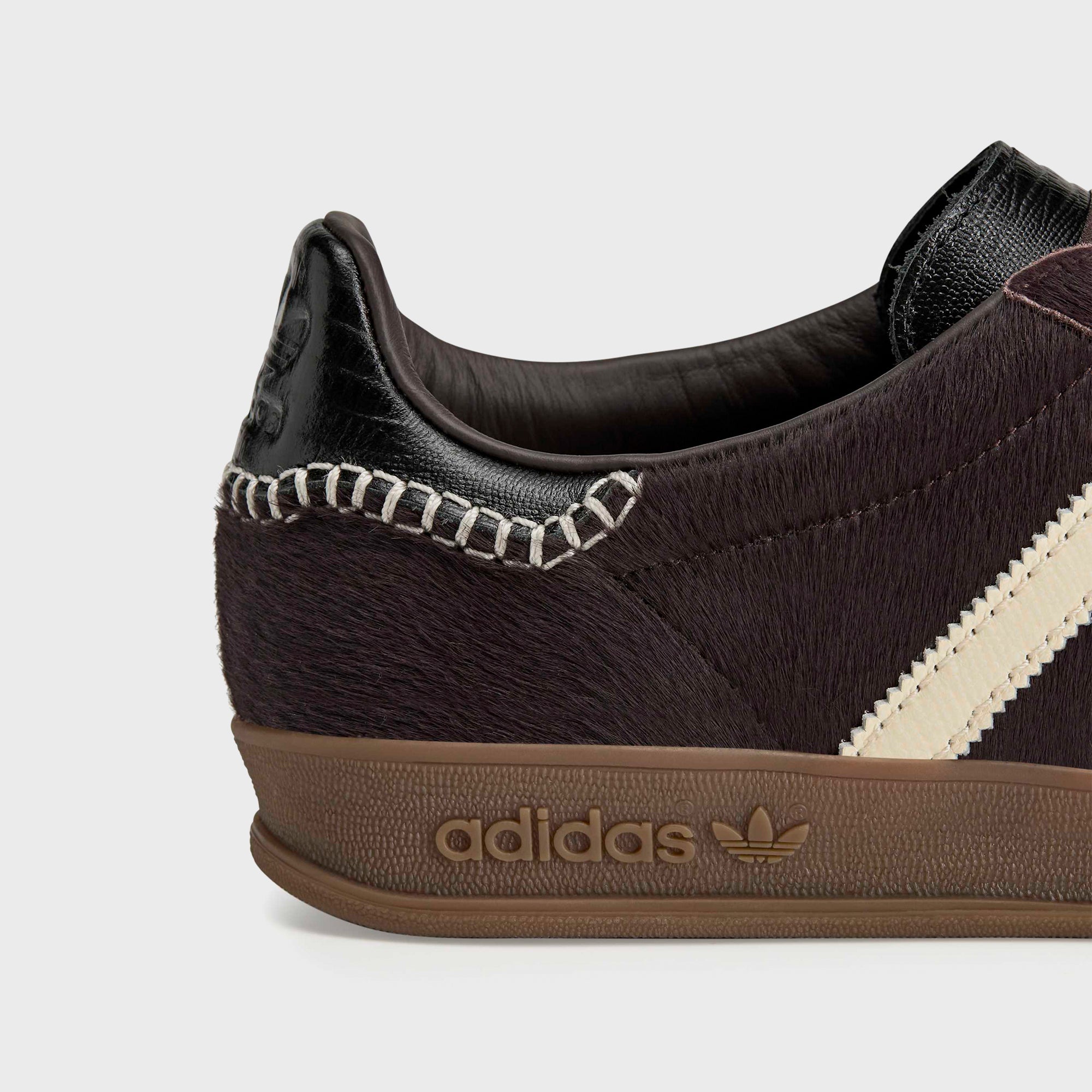 美品　R.U. abbey 39 ダークブラウン adidas x Wales Bonner Gazelle - Auco / Wonder White / Core Black