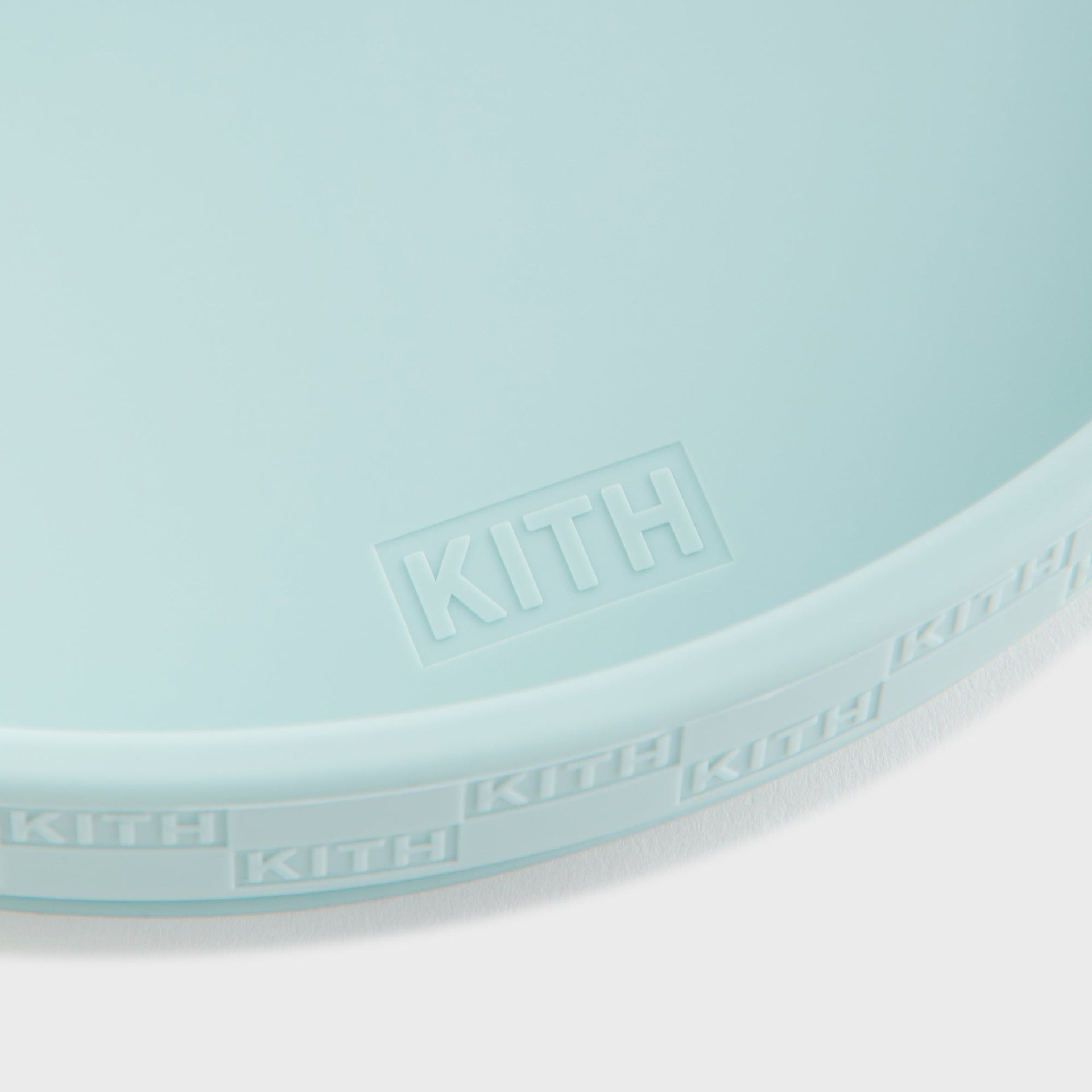 Kith Kids for Mushie Silicone Suction Plate - Helium