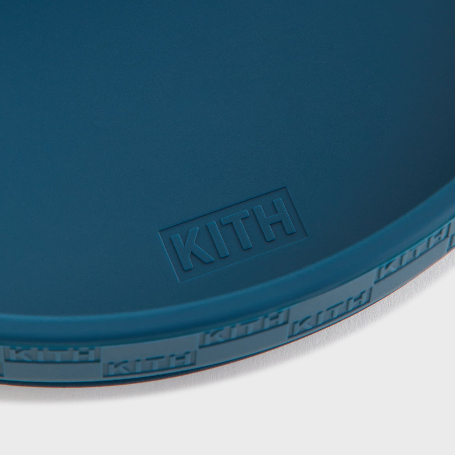 Kith Kids for Mushie Silicone Suction Plate - Anchor