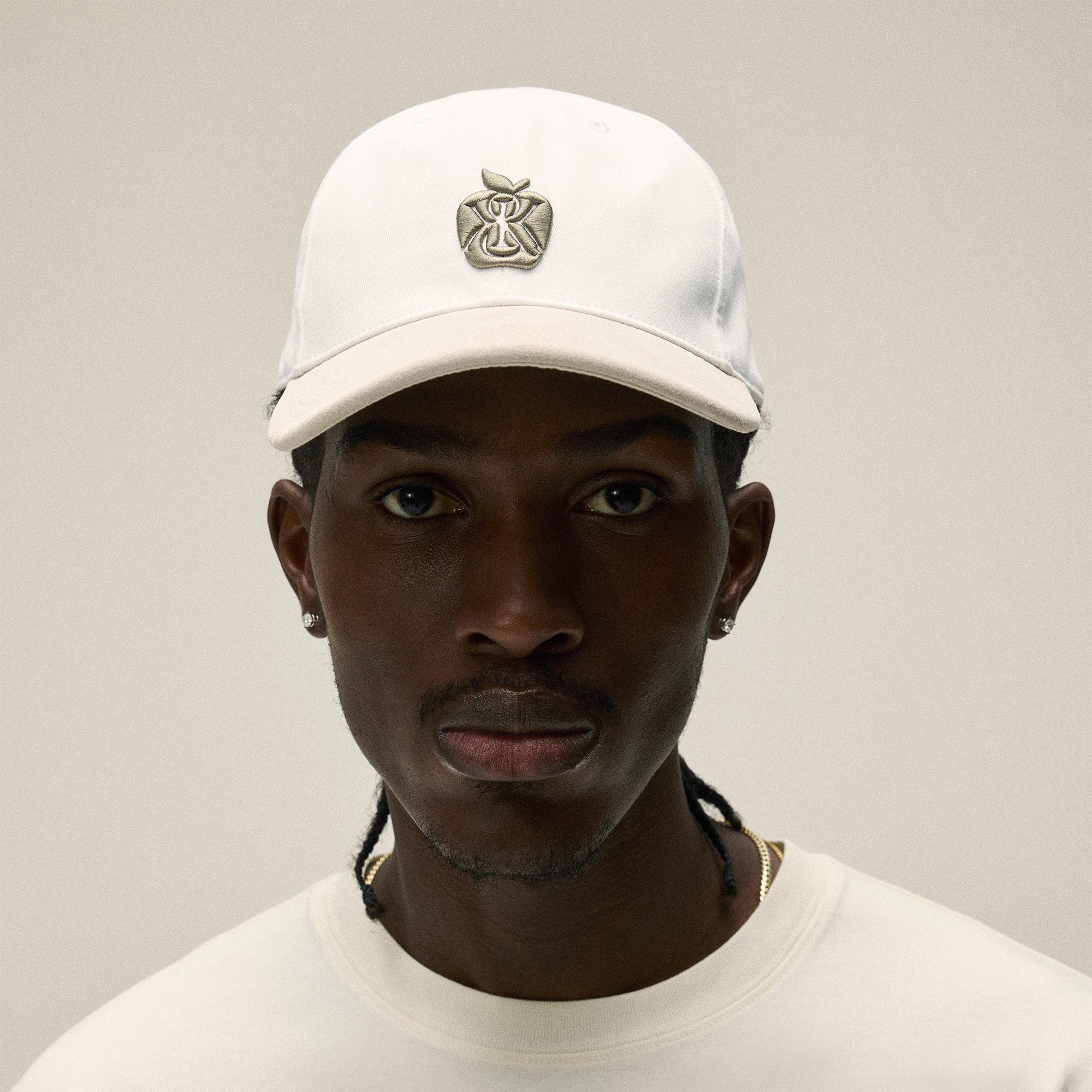 Kith Two Tone Suede Brim Aaron Classic Cap - White
