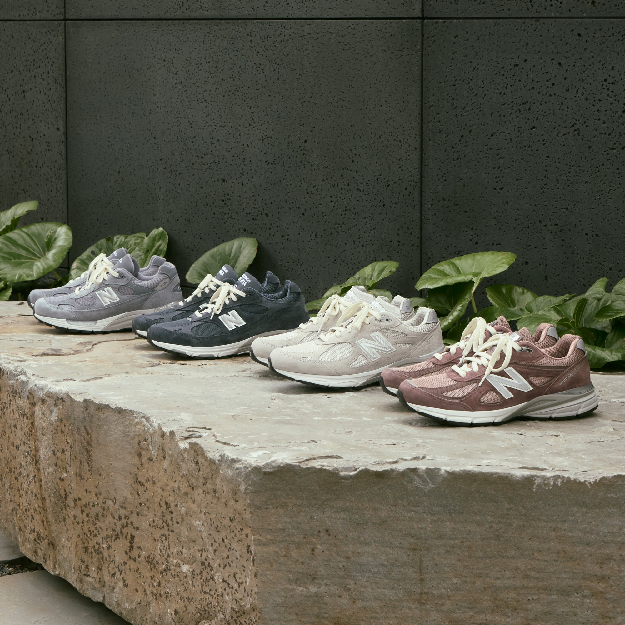 Carhartt WIP x New Balance 990v1 - Dark Navy / Pussywillow Grey