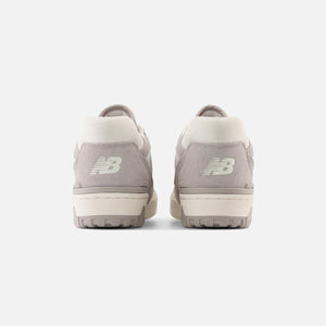 New Balance 550 - Suede / Grey