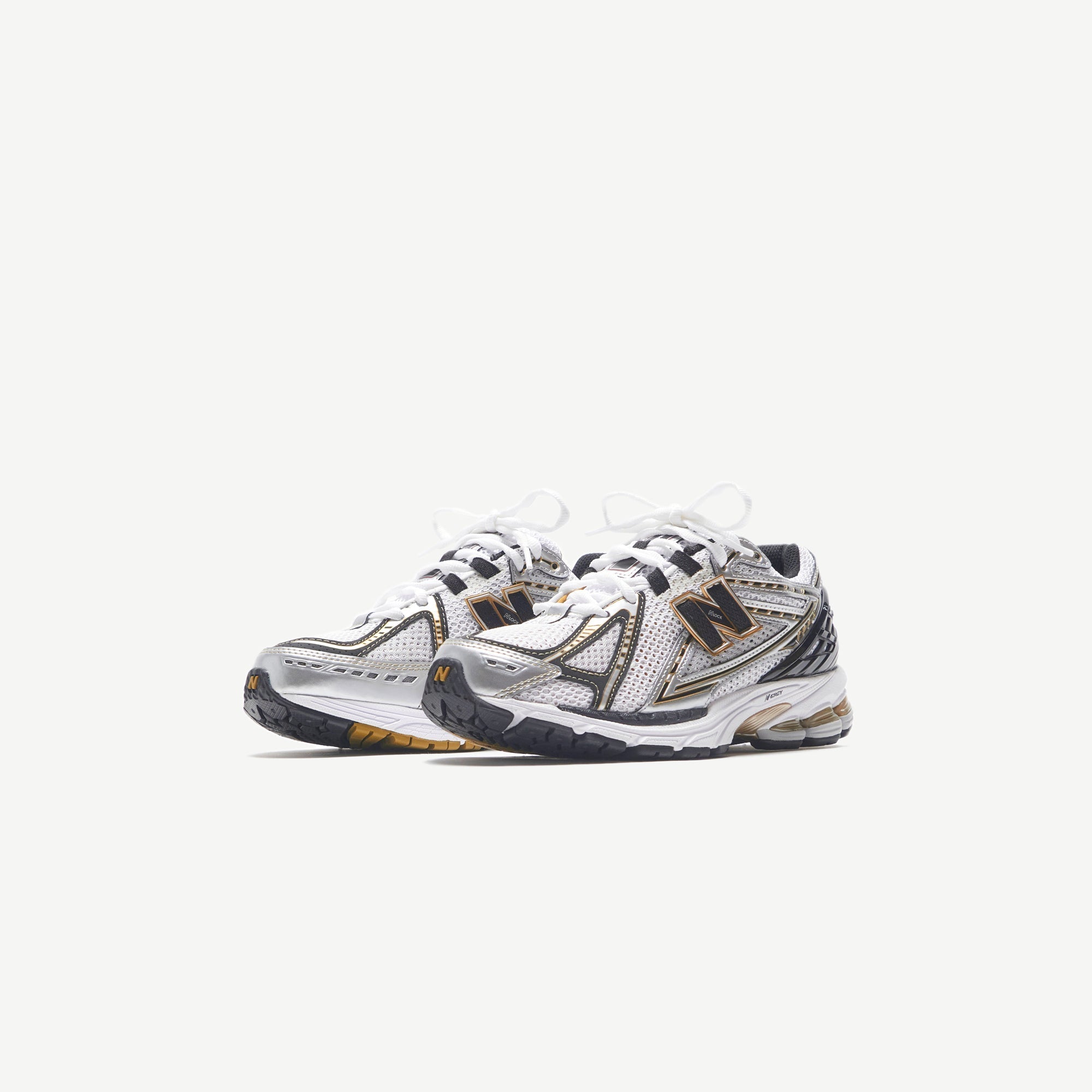 【希少】Auralee New Balance 990v4 taupe 27cm New Balance x Auralee Made in USA 990v4 Taupe – Très Bien