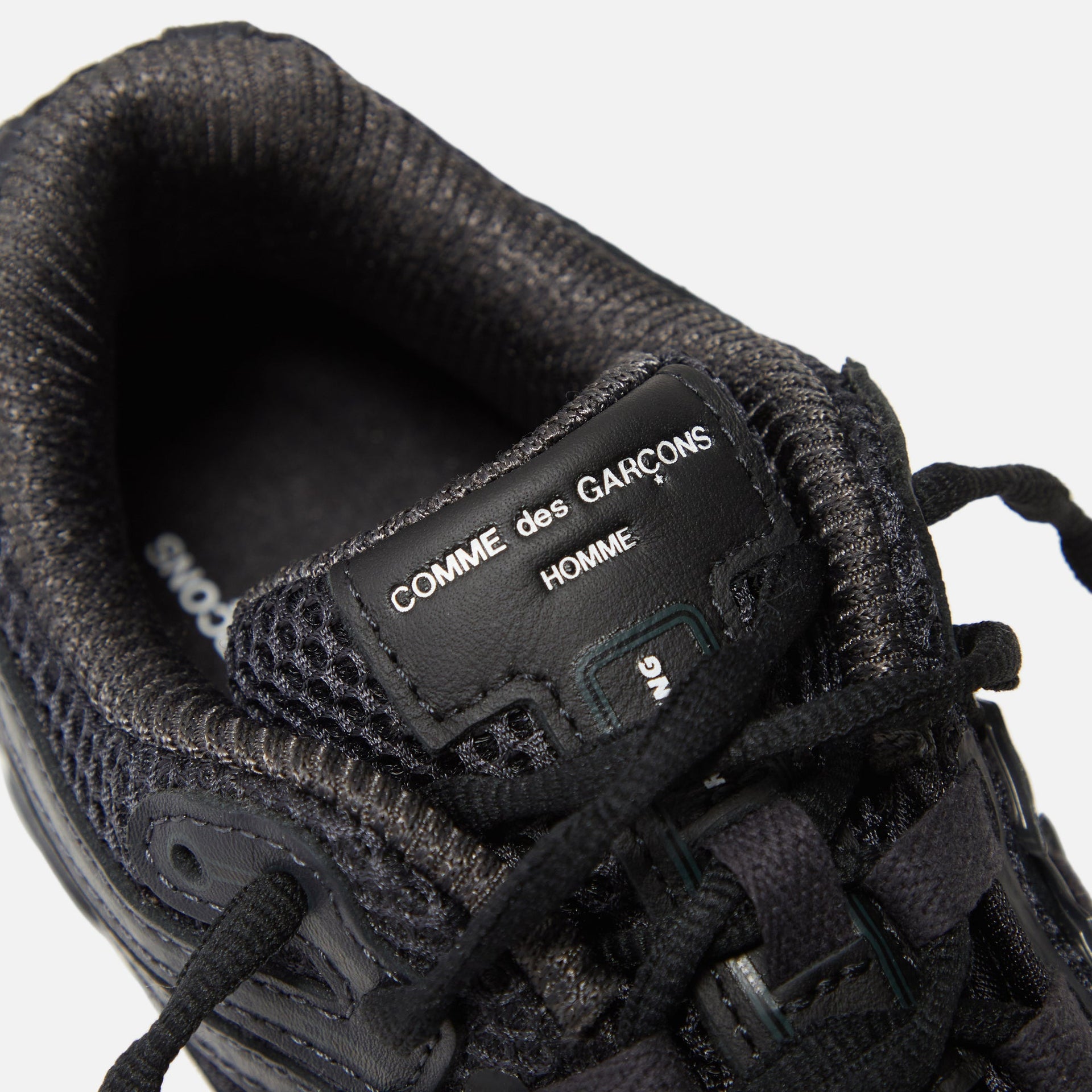 CDG Homme x New Balance 1906 - Black / Black