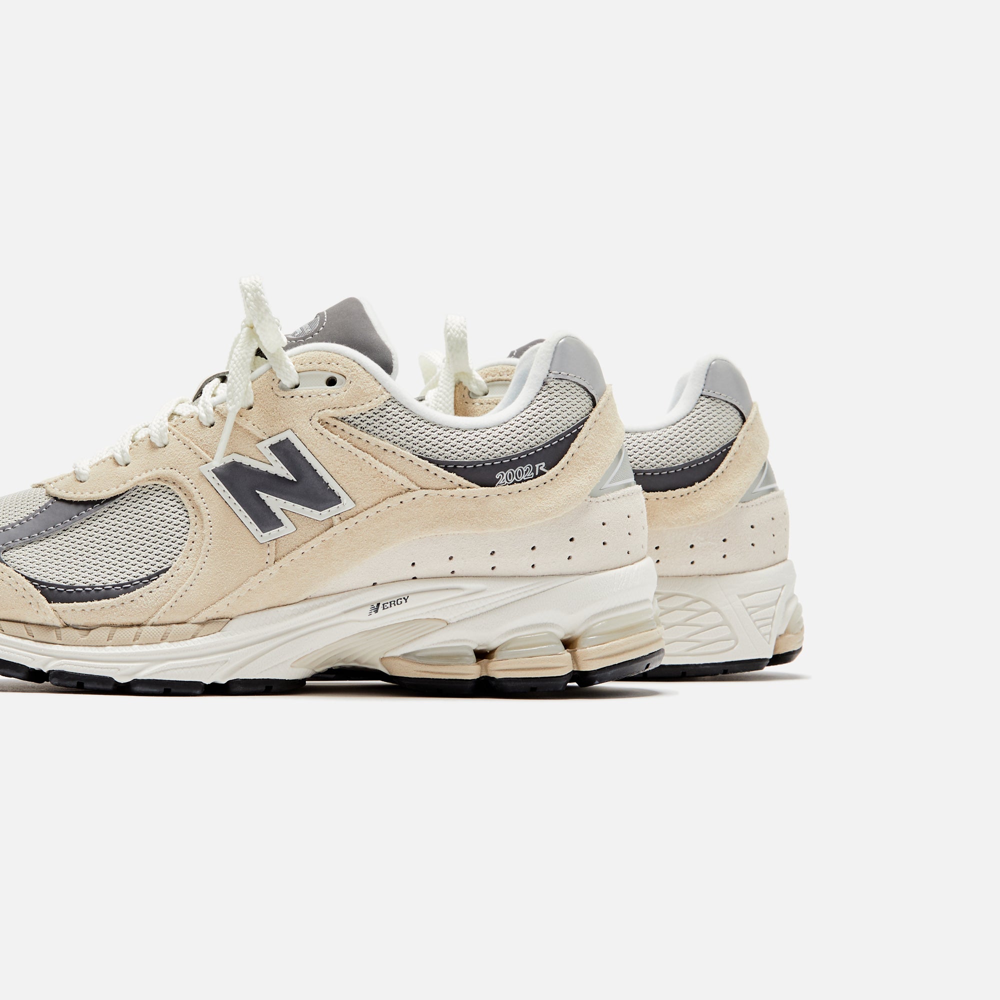 【本物保証 /関税・送料無料】KITH × New Balance 2002R New Balance 2002R - Sandstone – Kith