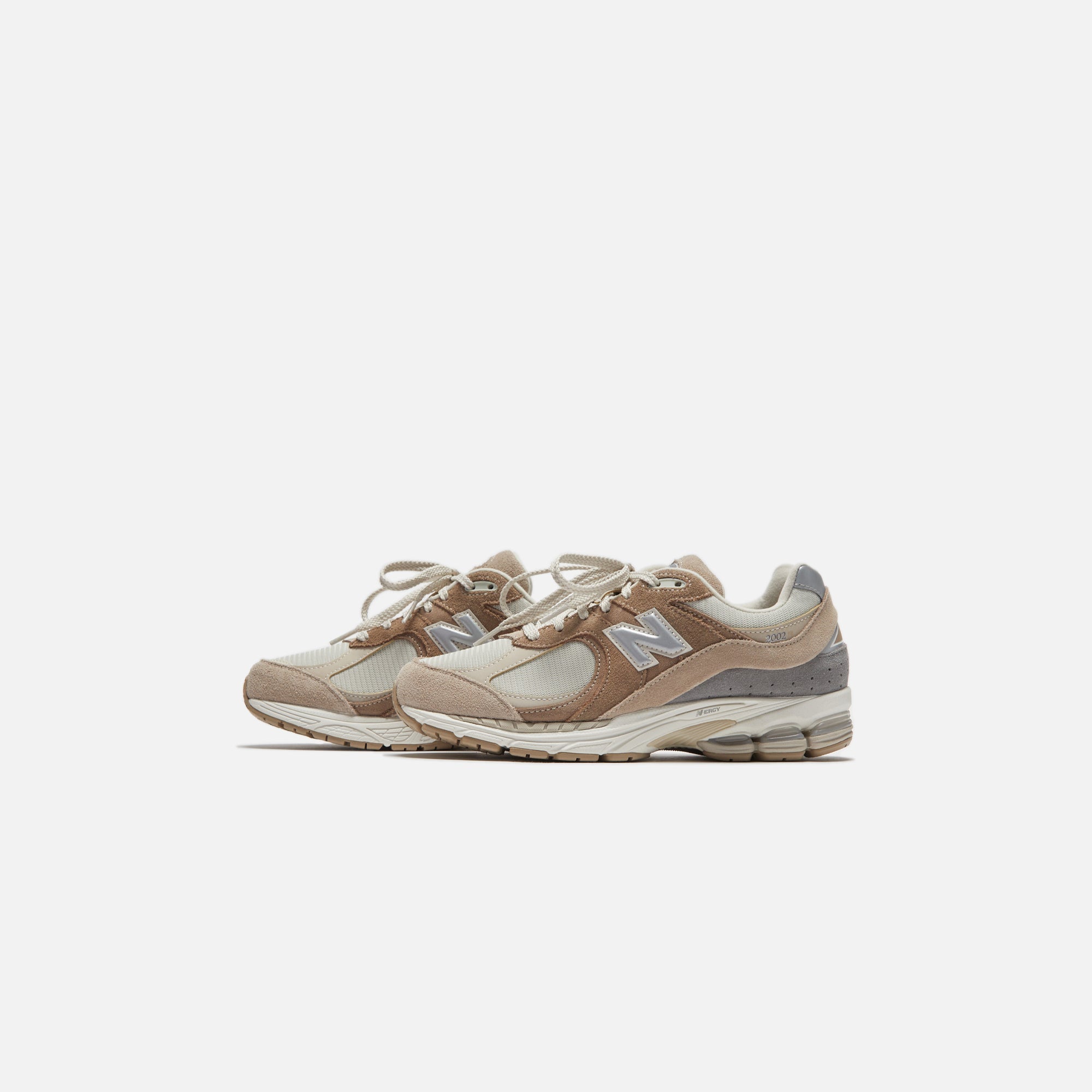 New Balance 2002R - Driftwood – Kith Europe