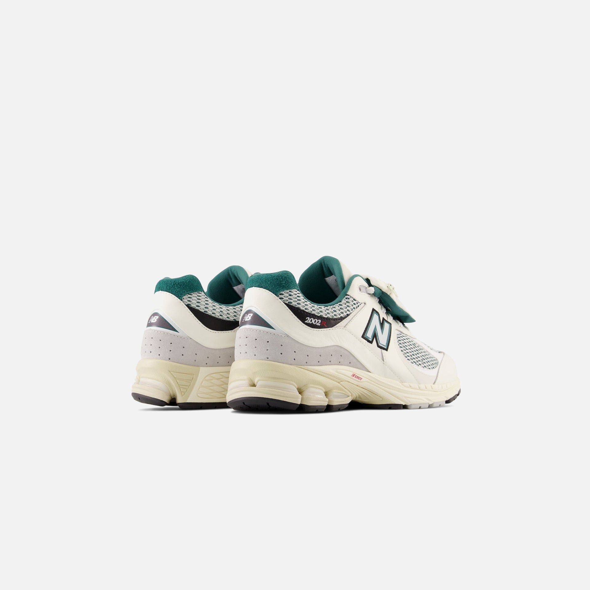 New Balance 2002R - Sea Salt / Green / White