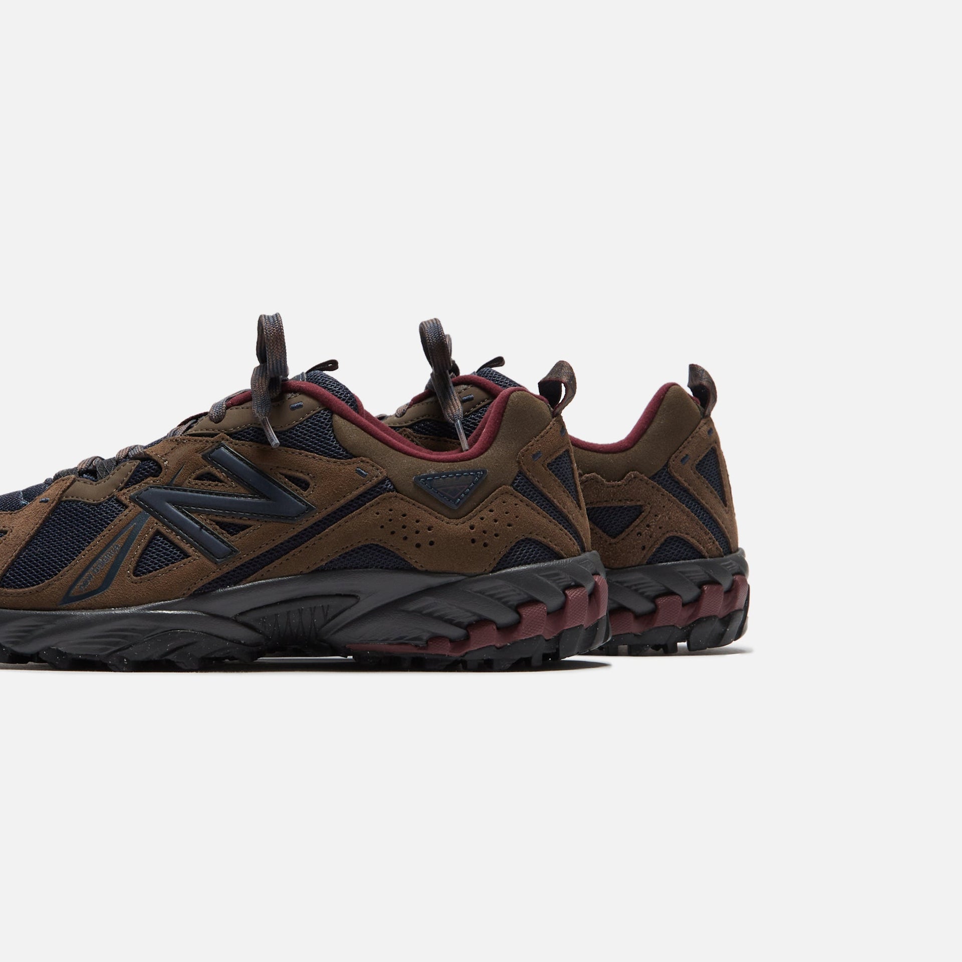 New Balance 610V1 Dark - Mushroom