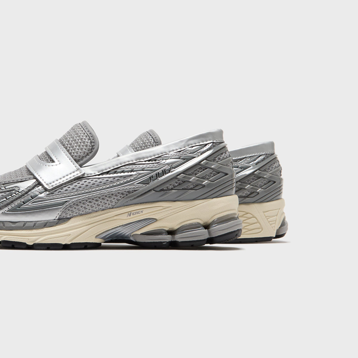 New Balance 1906 Loafer - Silver / Grey / Turtledove
