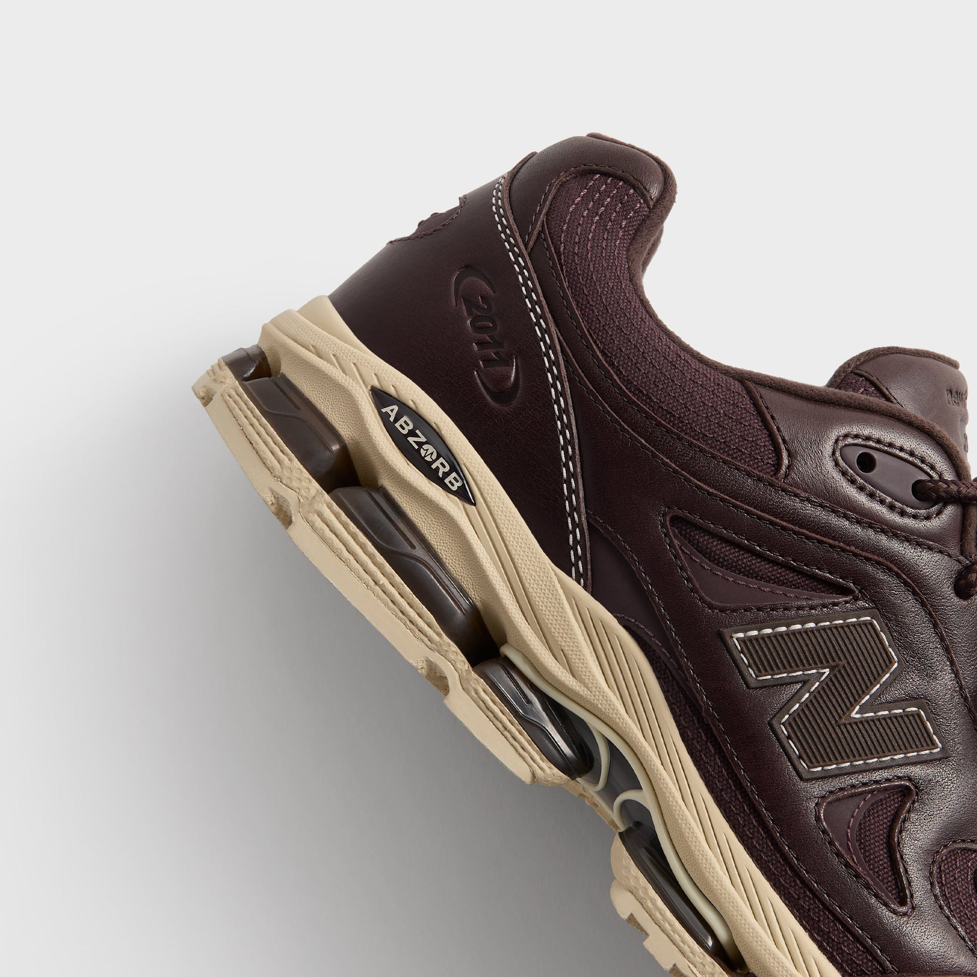Ronnie Fieg & New Balance 2011 - Fudge / Black Coffee - PH