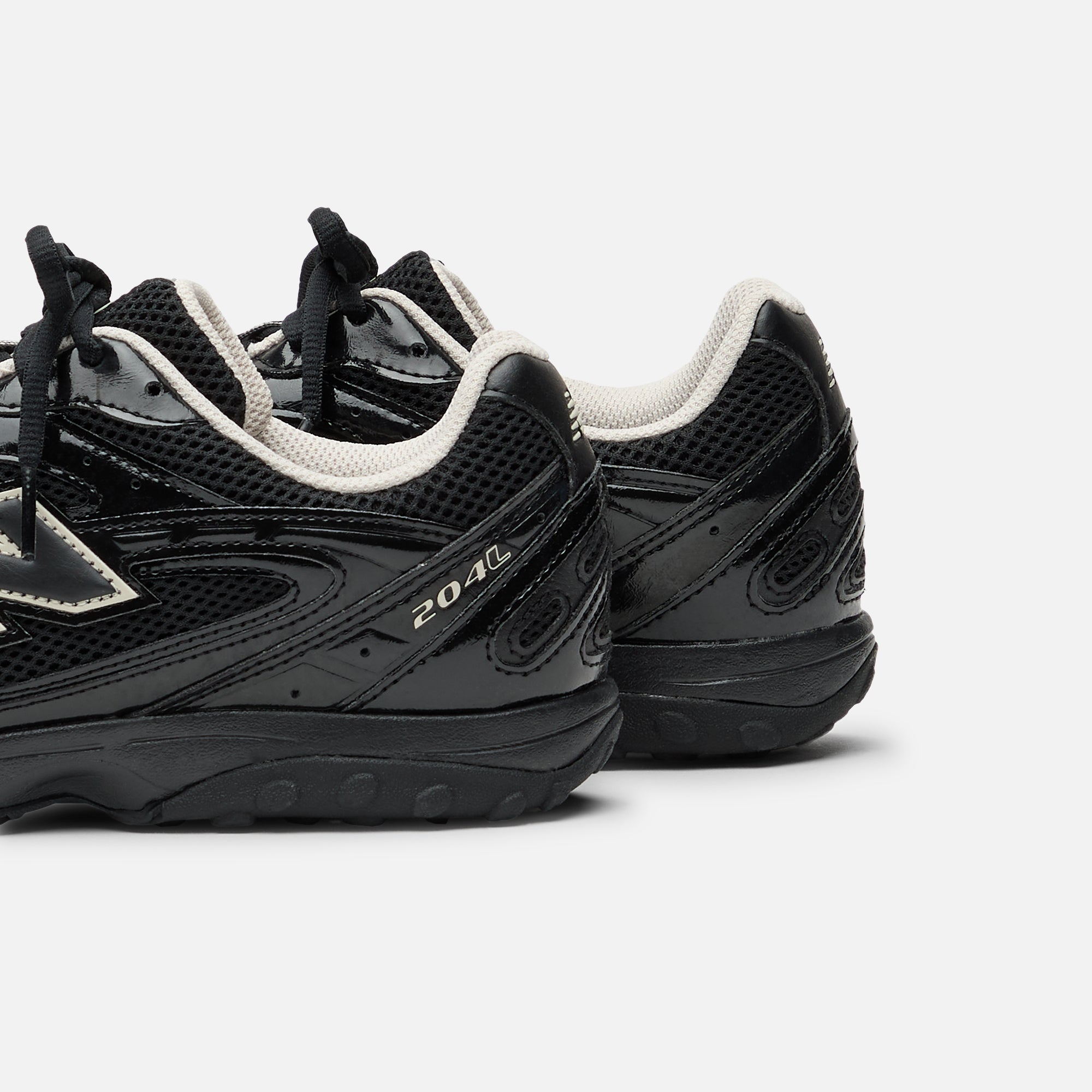 New Balance 204L - Black / Timberwolf – Kith Europe