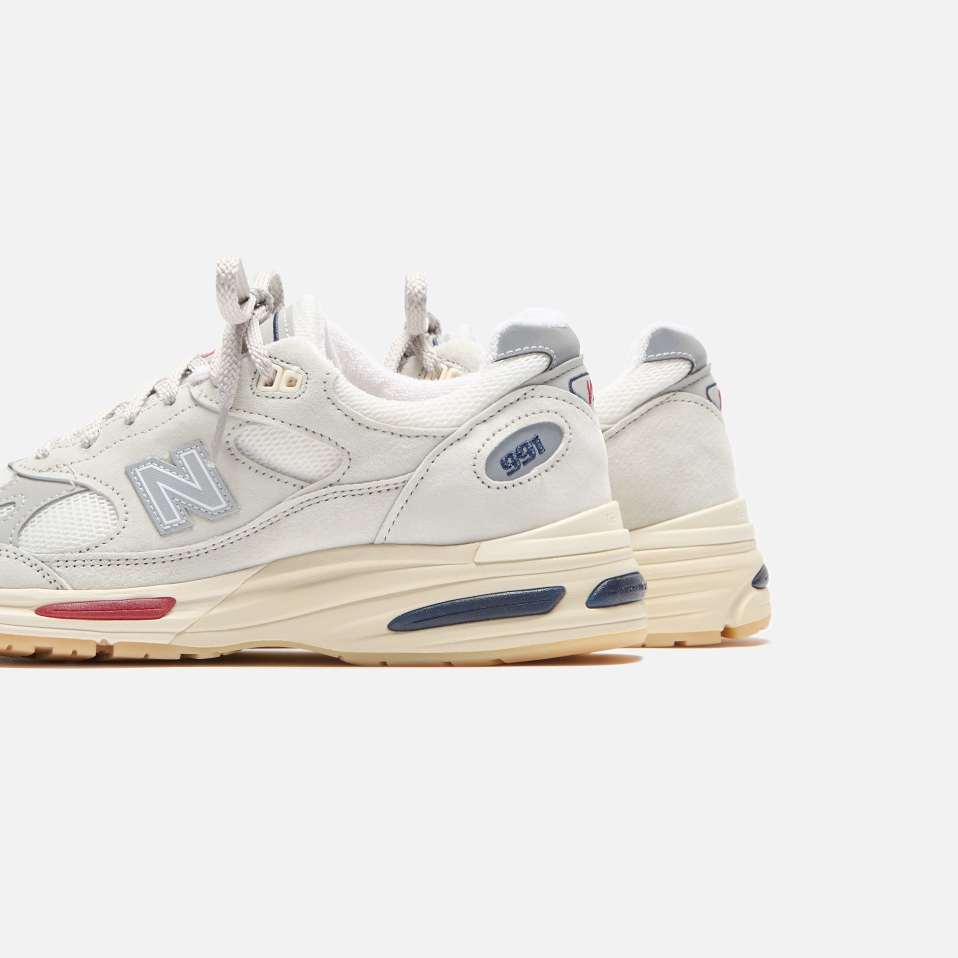 New Balance MADE in UK 991v2 - Off White