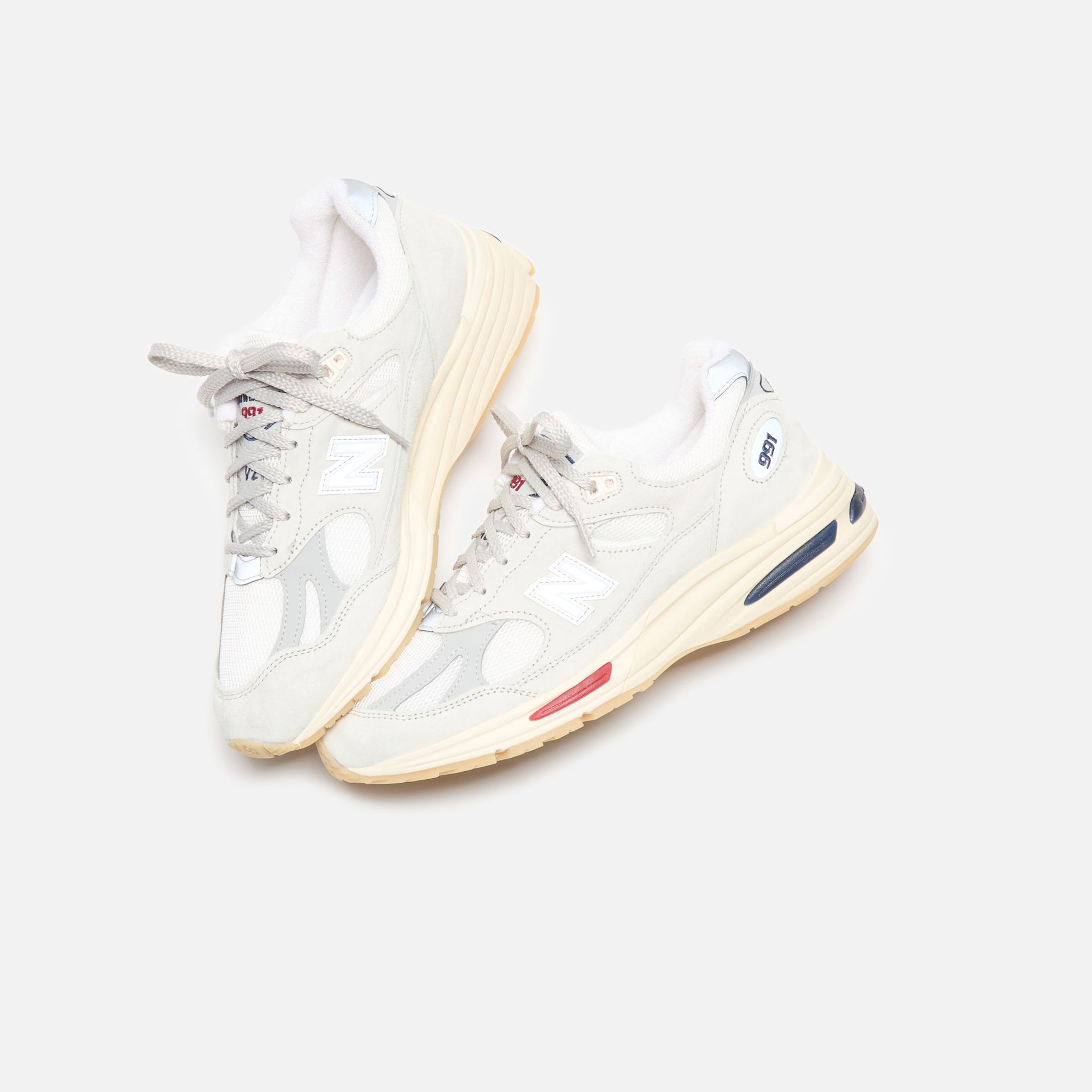 New Balance MADE in UK 991v2 - Off White