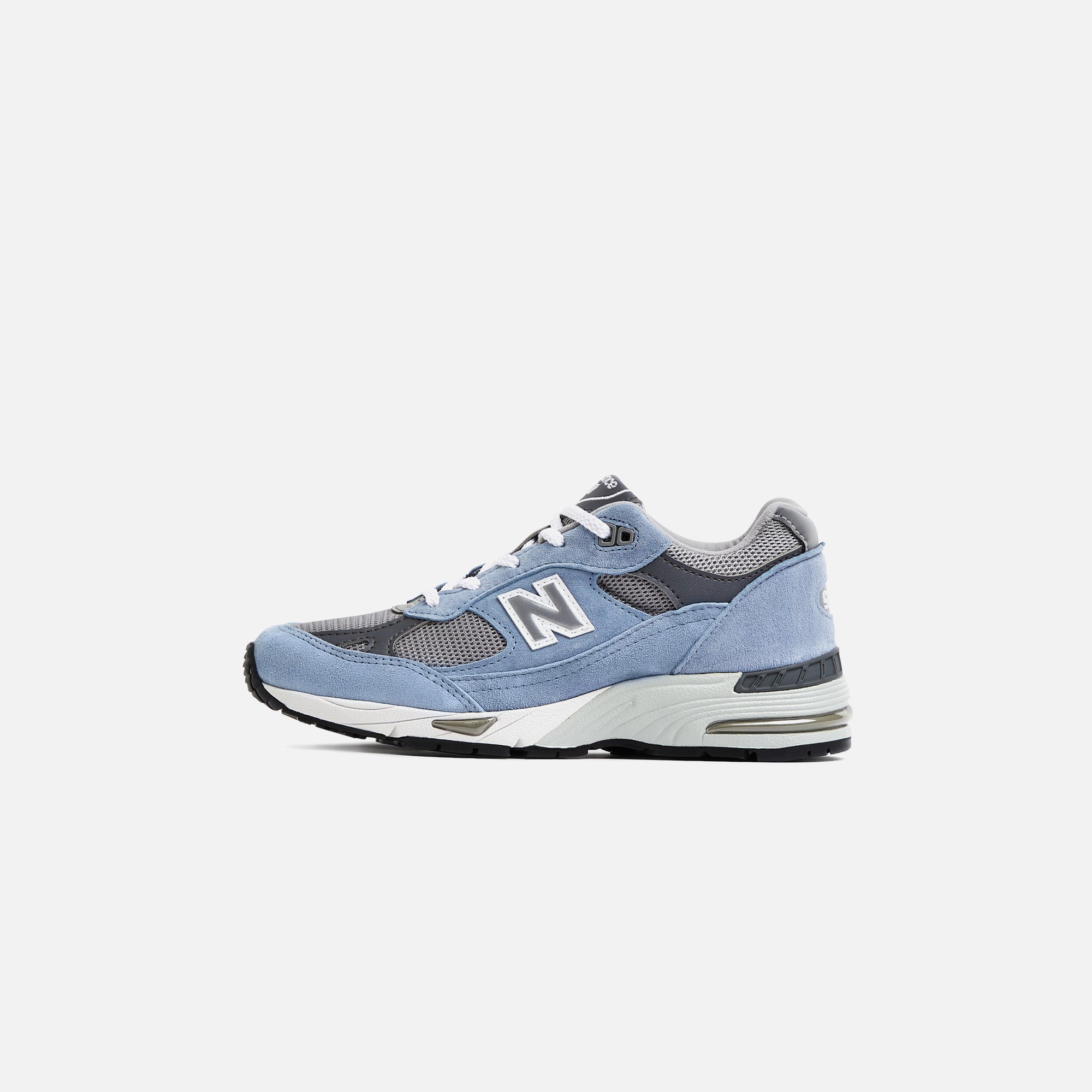 ★人気★ New Balance 991 Made in UK Blue Grey The New Balance 991v2 Made in UK Blue Silver Releases March 2024