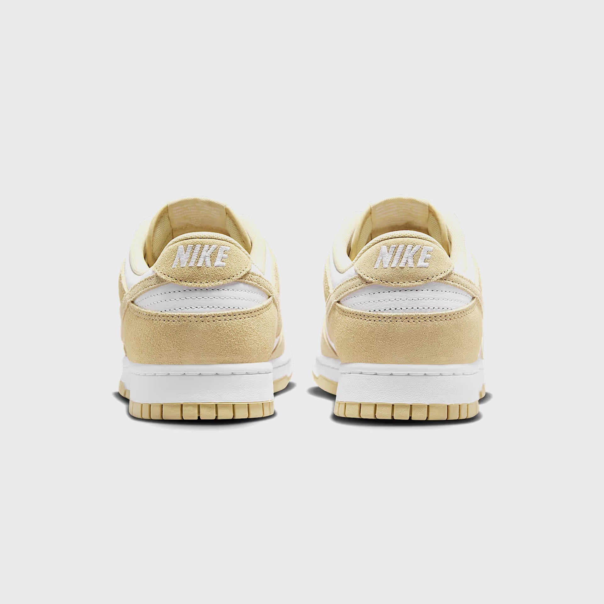 Nike Dunk Low Retro Se - White / Team Gold
