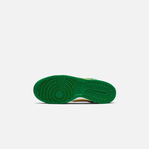 Nike Dunk Low SP - Varsity Maize / Pine Green / White