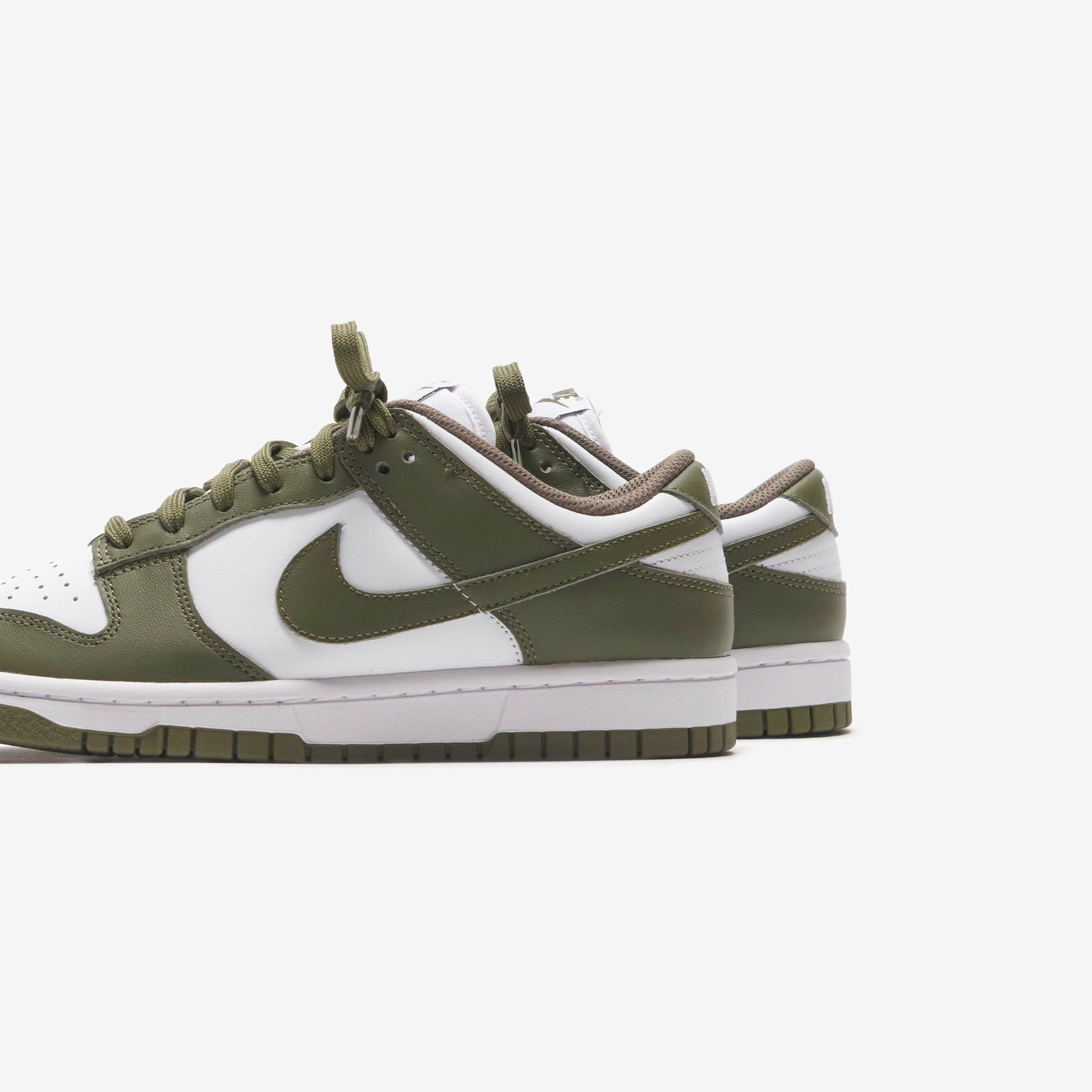 Nike WMNS Dunk Low - White / Medium Olive