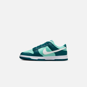Nike WMNS Dunk Low - Geode Teal / White / Emerald Rise
