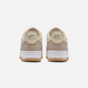 Nike WMNS Air Force 1 `07 - Sanddrift / Coconut Milk / White Wolf