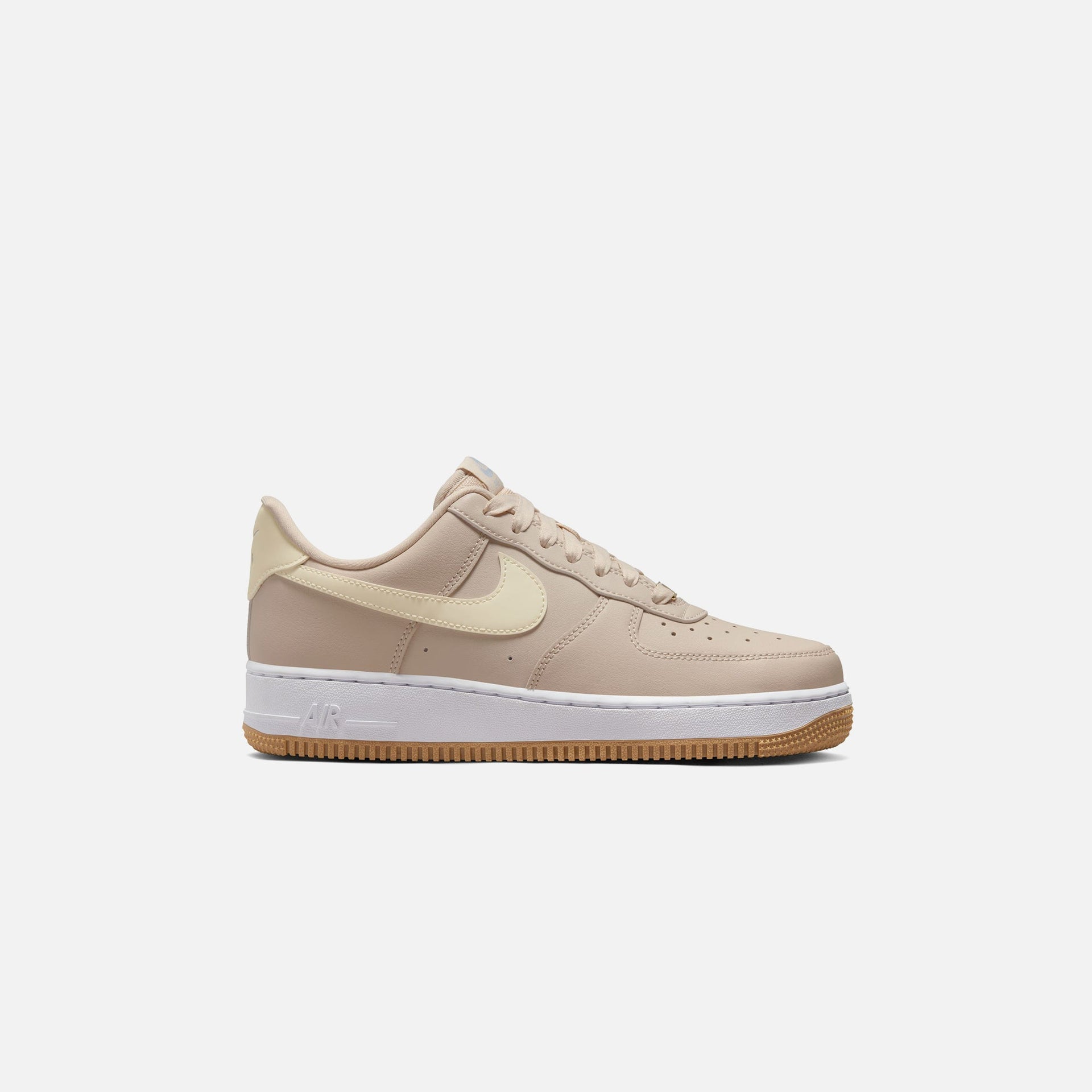 Nike WMNS Air Force 1 `07 - Sanddrift / Coconut Milk / White Wolf