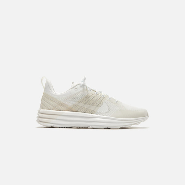 ★韓国の人気★【NIKE】★Lunar Roam Phantom and Light Bone★ NKDV2440-