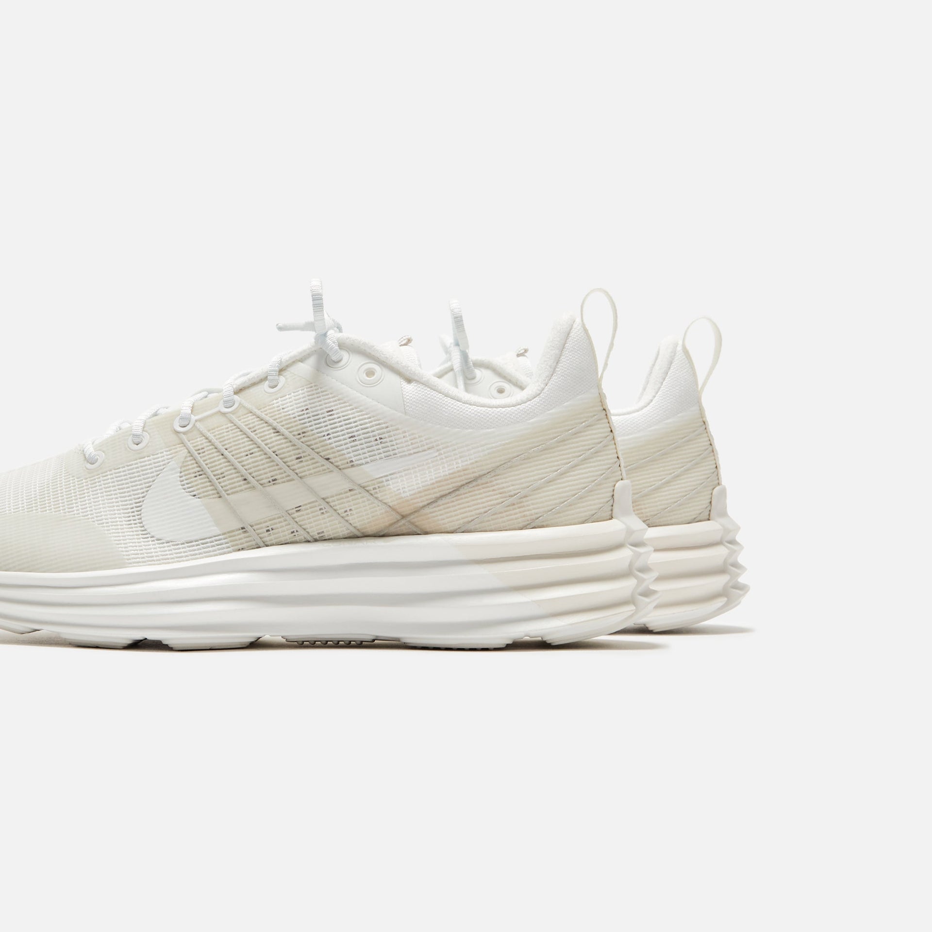 Nike Lunar Roam - Summit White / Phantom / Light Bone / Summit White