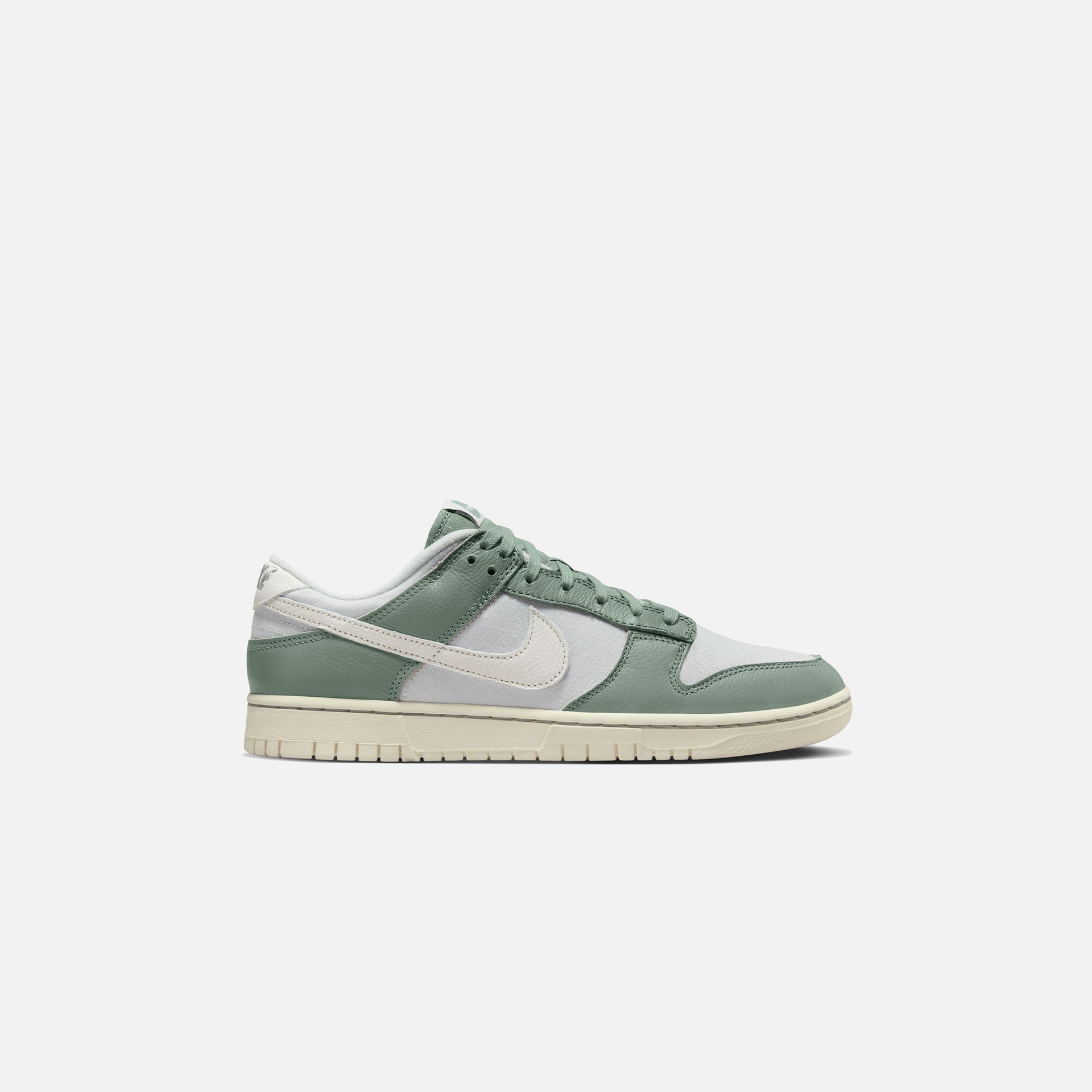 Nike Dunk Low Retro PRM NBHD - Mica Green / Sail / Photon Dust