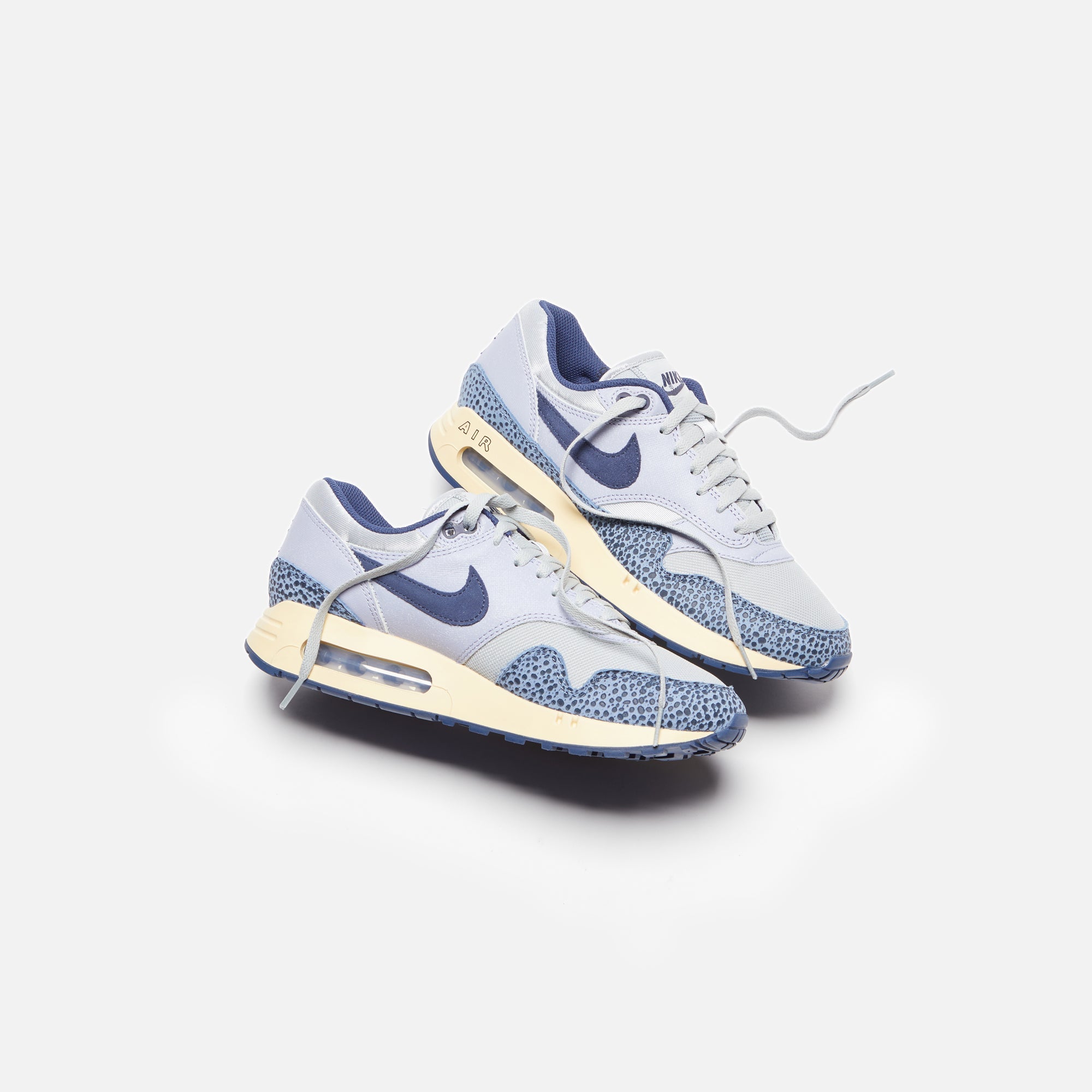 air max 1 smoke grey