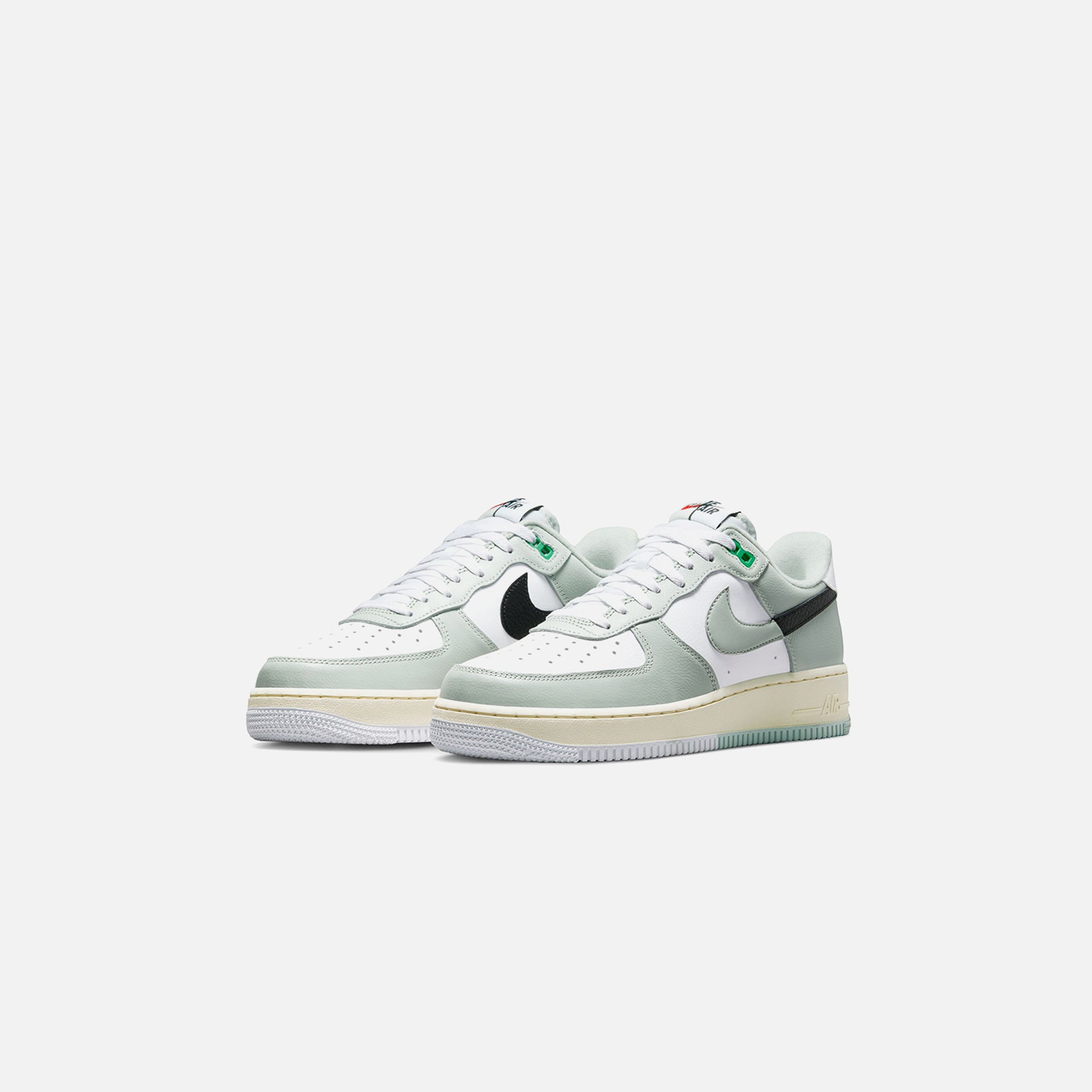 Nike Air Force 1 07 LV8 - Light Silver / Black / White