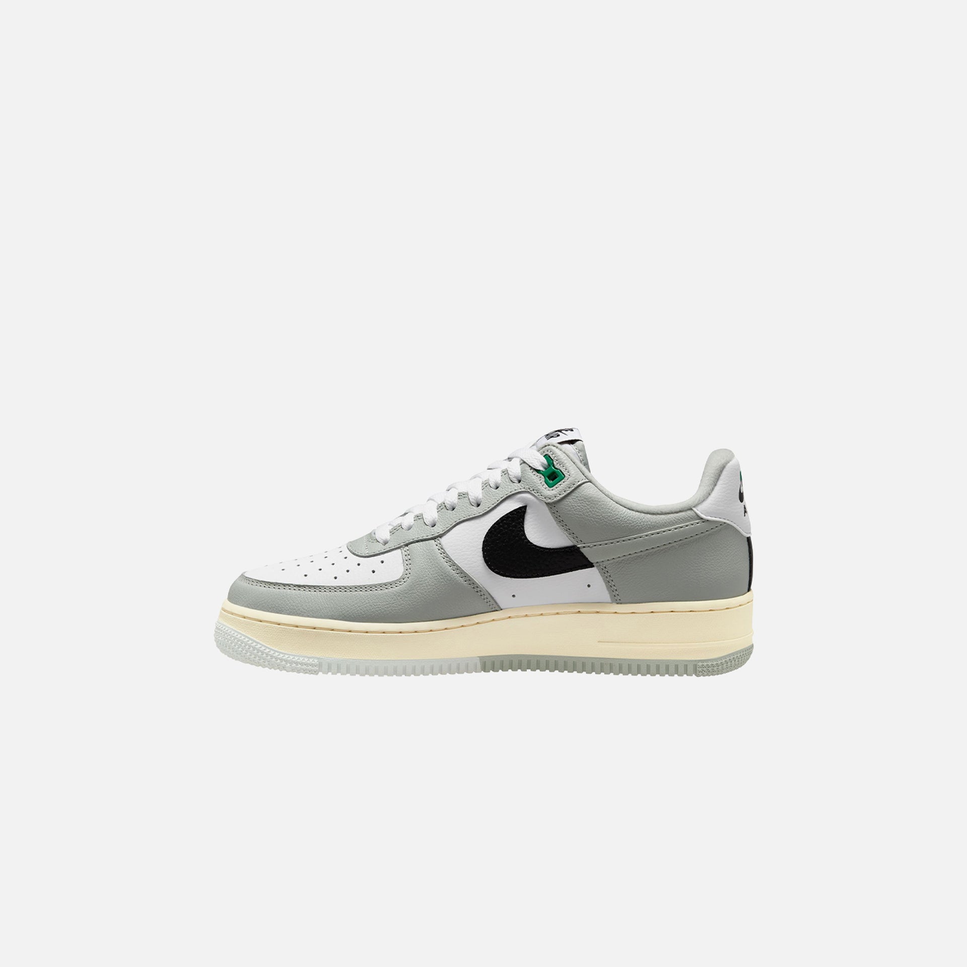 Nike Air Force 1 07 LV8 - Light Silver / Black / White