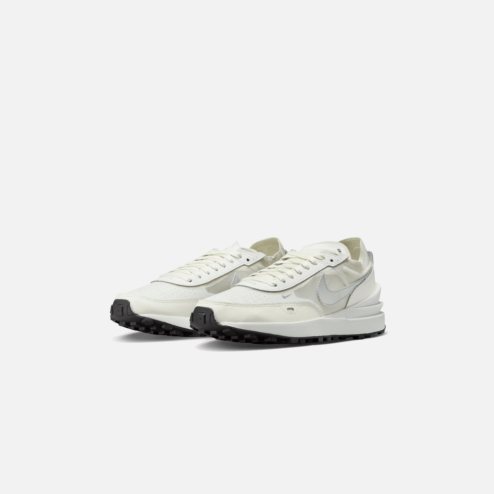 Nike WMNS Dunk High Light Orewood - Summit / White / Metallic / Silver / Sail