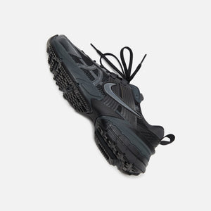 Nike WMNS V2K Run - Black / Dark Smoke Grey / Anthracite