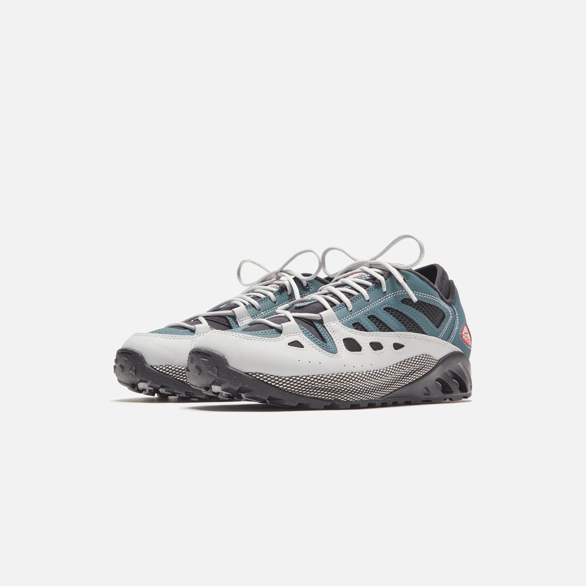 Nike ACG Air Exploraid - Ash Green / Black / Neutral Grey