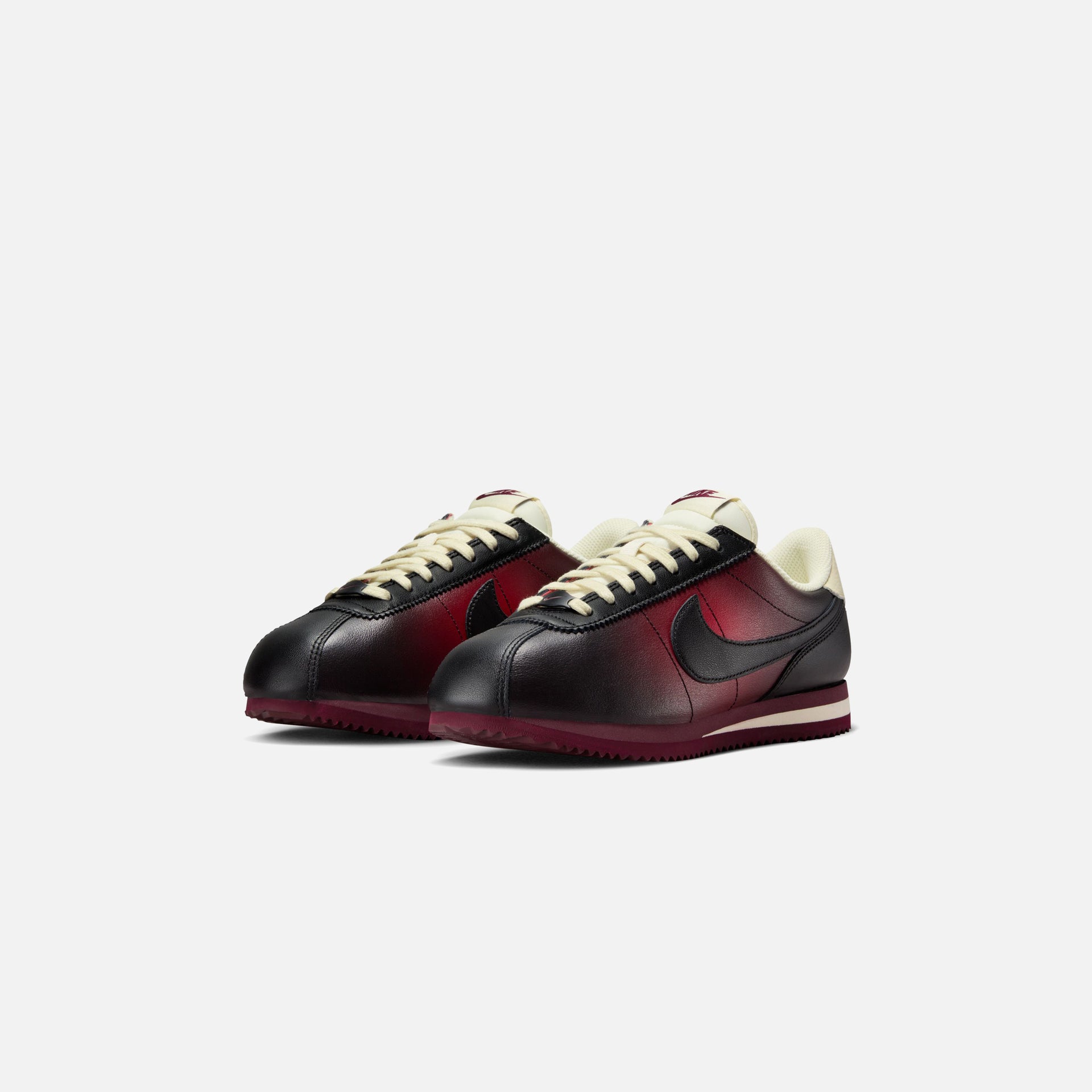 Nike WMNS Cortez - Team Red / Gym Red / Black / Coconut Milk