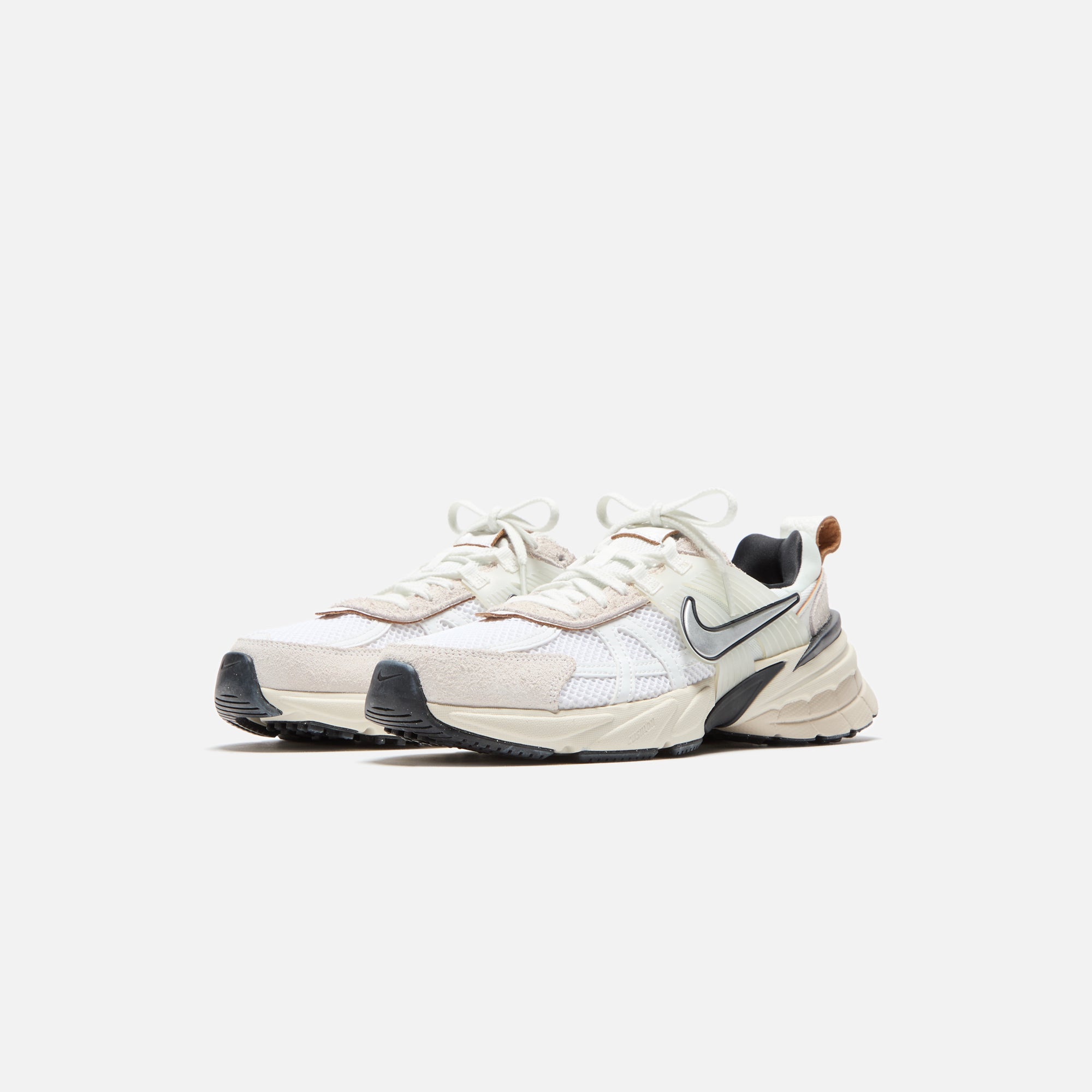 【NIKE】FN6703-100 W NIKE V2K RUN Nike V2K Run Women's Shoes. Nike.com