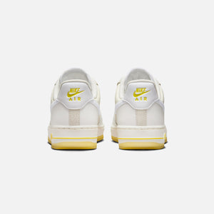 Nike WMNS Air Force 1 `07 Low - Summit White / Optic Yellow