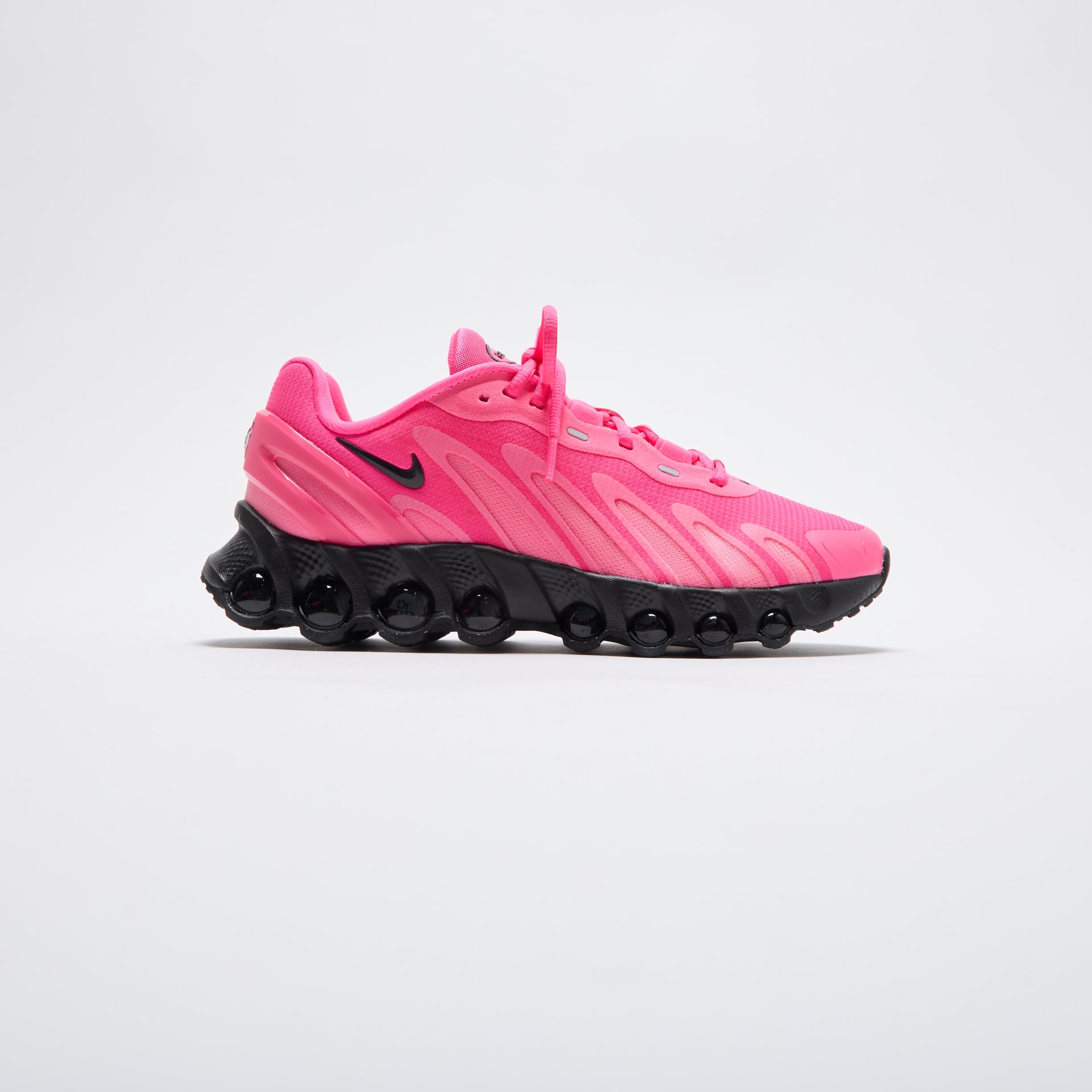 Nike Air Max DN8 - Hyper Pink / Black